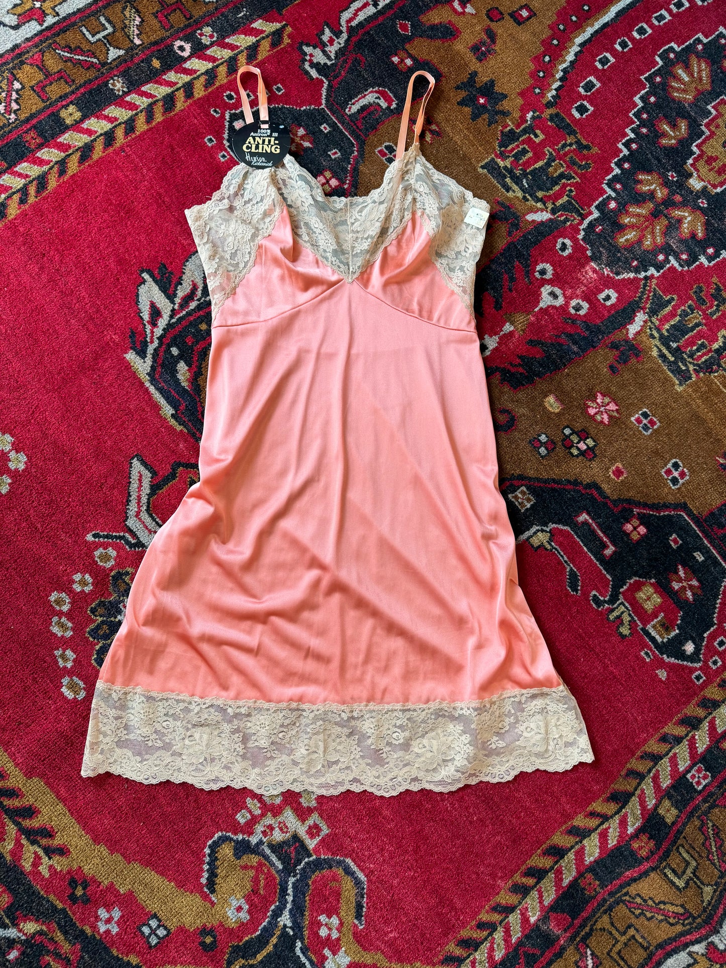 NWT 50's Henson Kickernick Peach Nylon and Lace Negligee Slip Dress