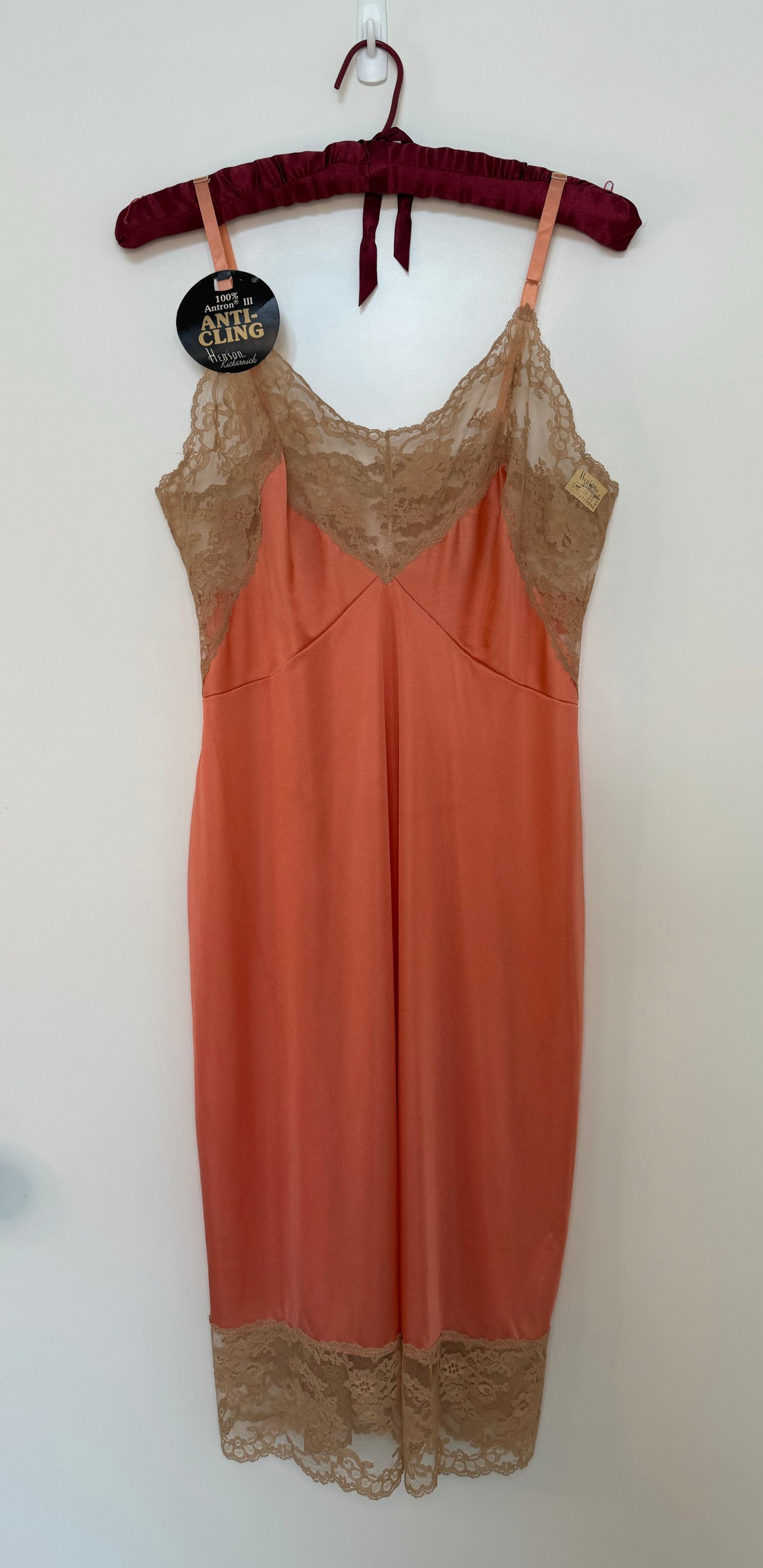 NWT 50's Henson Kickernick Peach Nylon and Lace Negligee Slip Dress