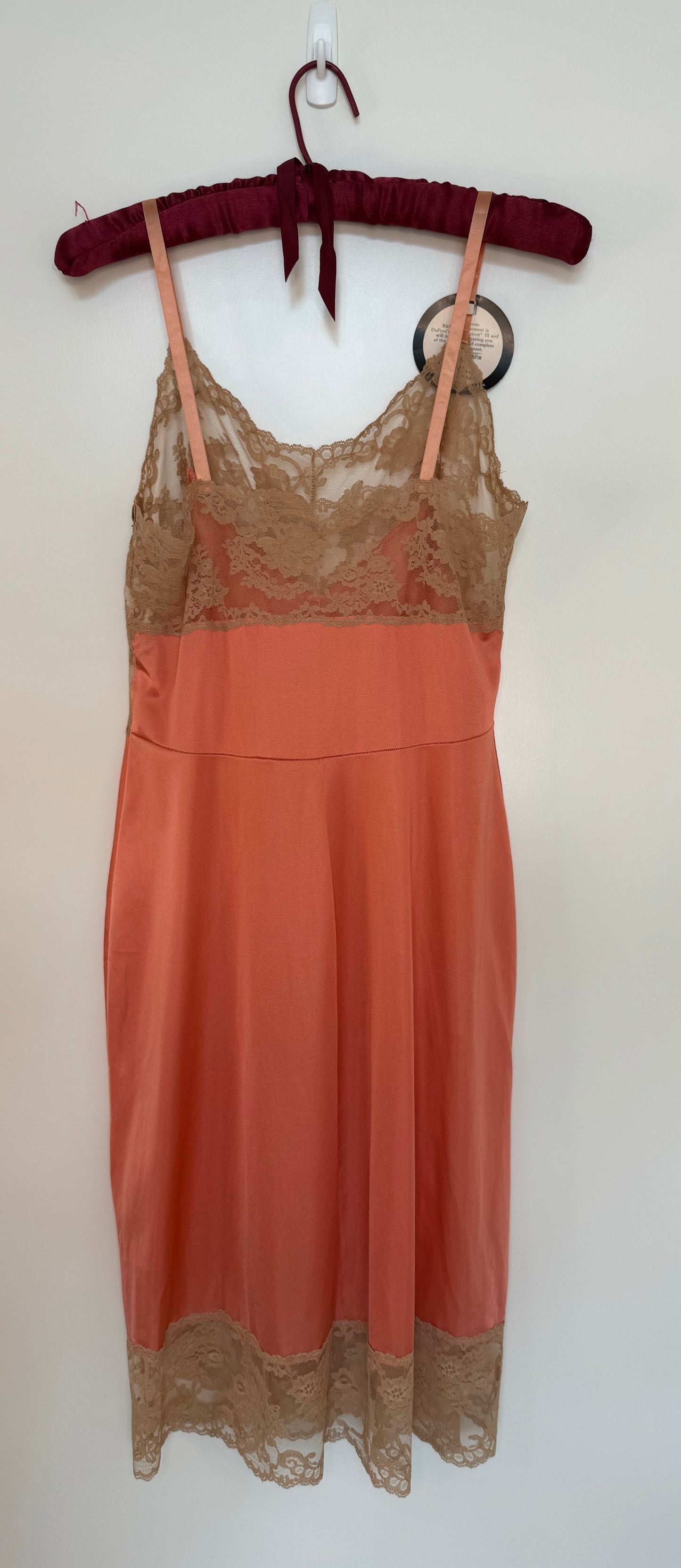 NWT 50's Henson Kickernick Peach Nylon and Lace Negligee Slip Dress