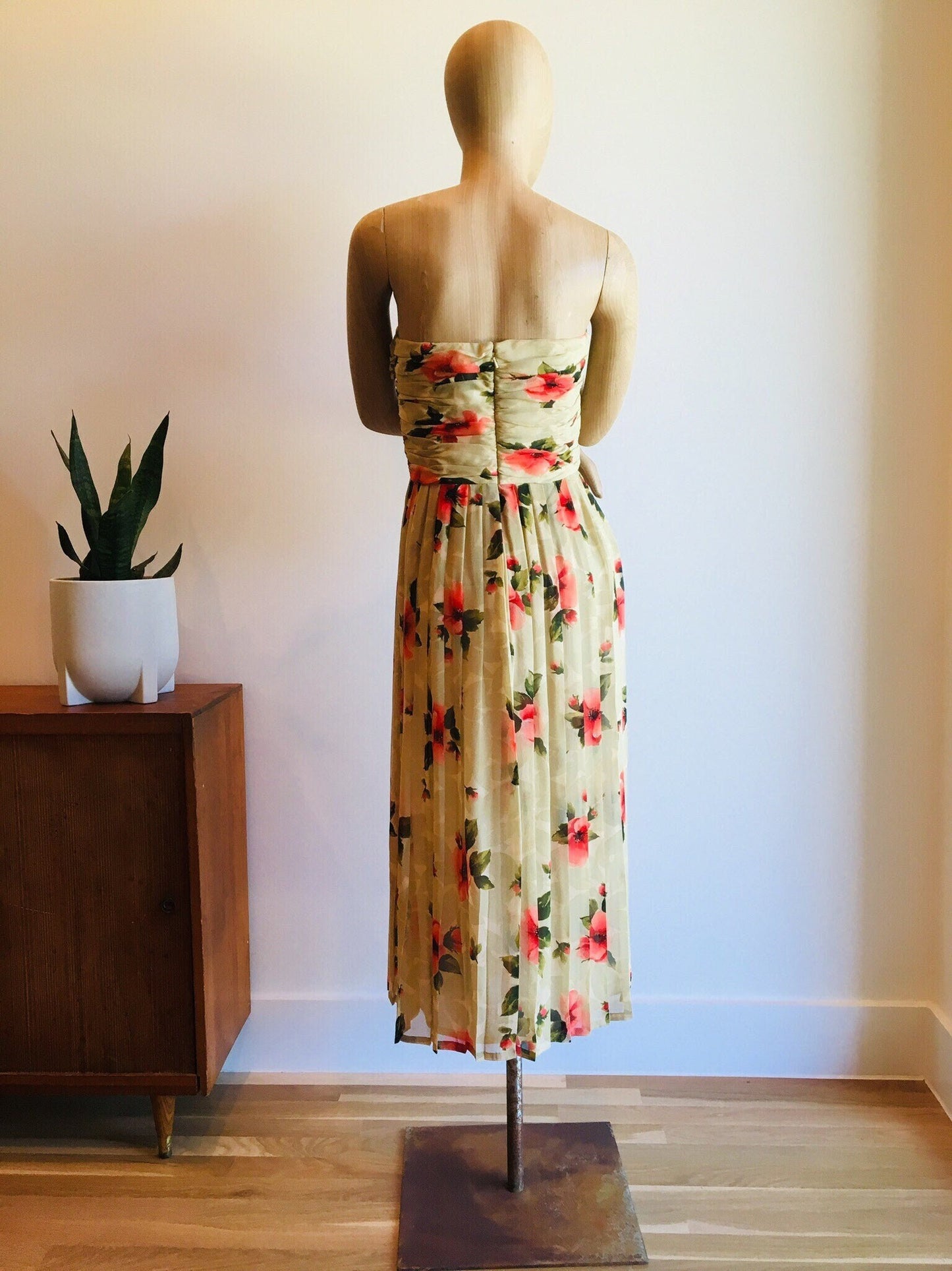 Vintage Bill Blass Silk Chiffon Floral Dress Strapless Boned Bodice Pleated Hibiscus Dress 26" Waist