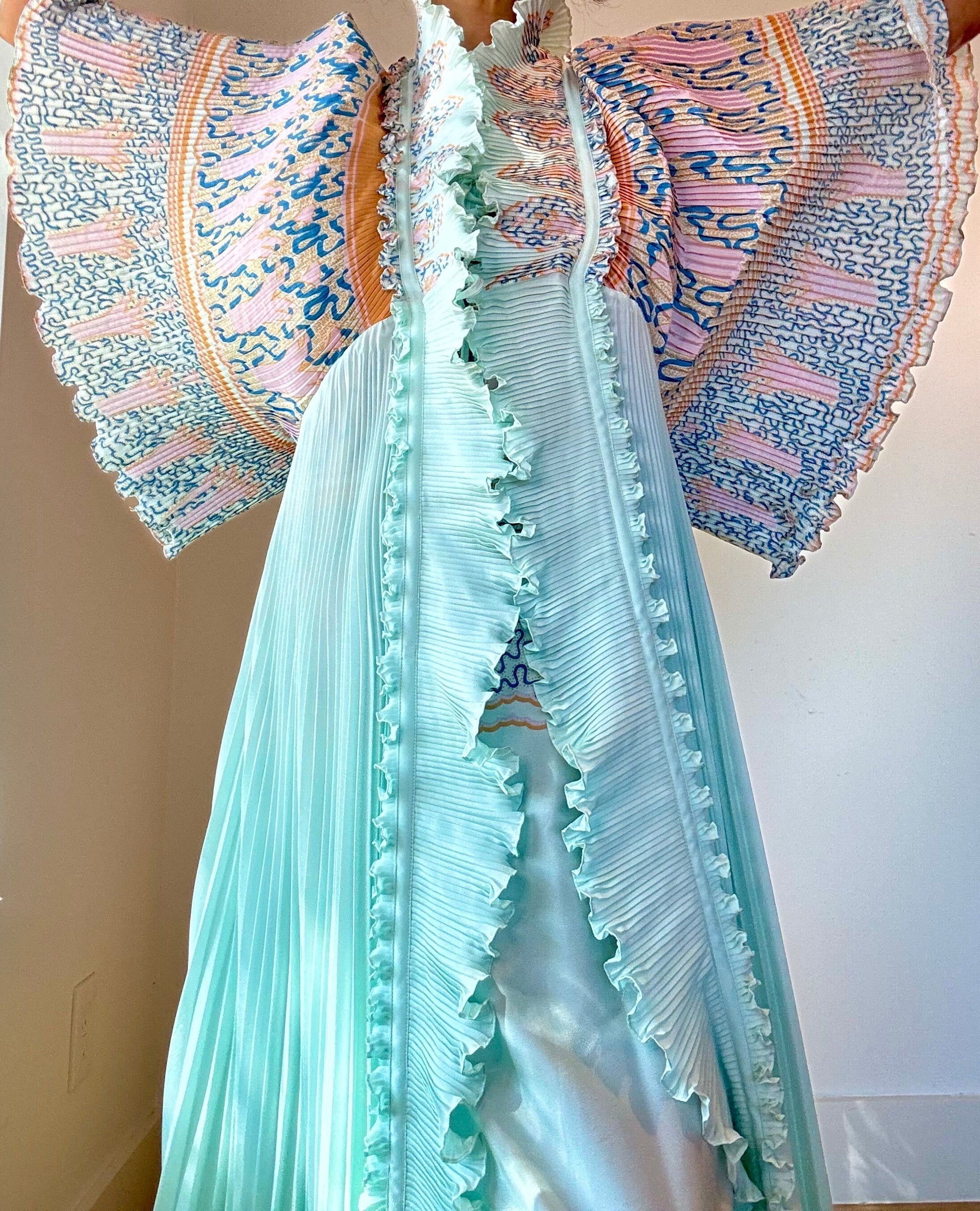 70s Zandra Rhodes For Eve Stillman Field Of Lilies Print Pleated Robe and Slip Dress Ensemble