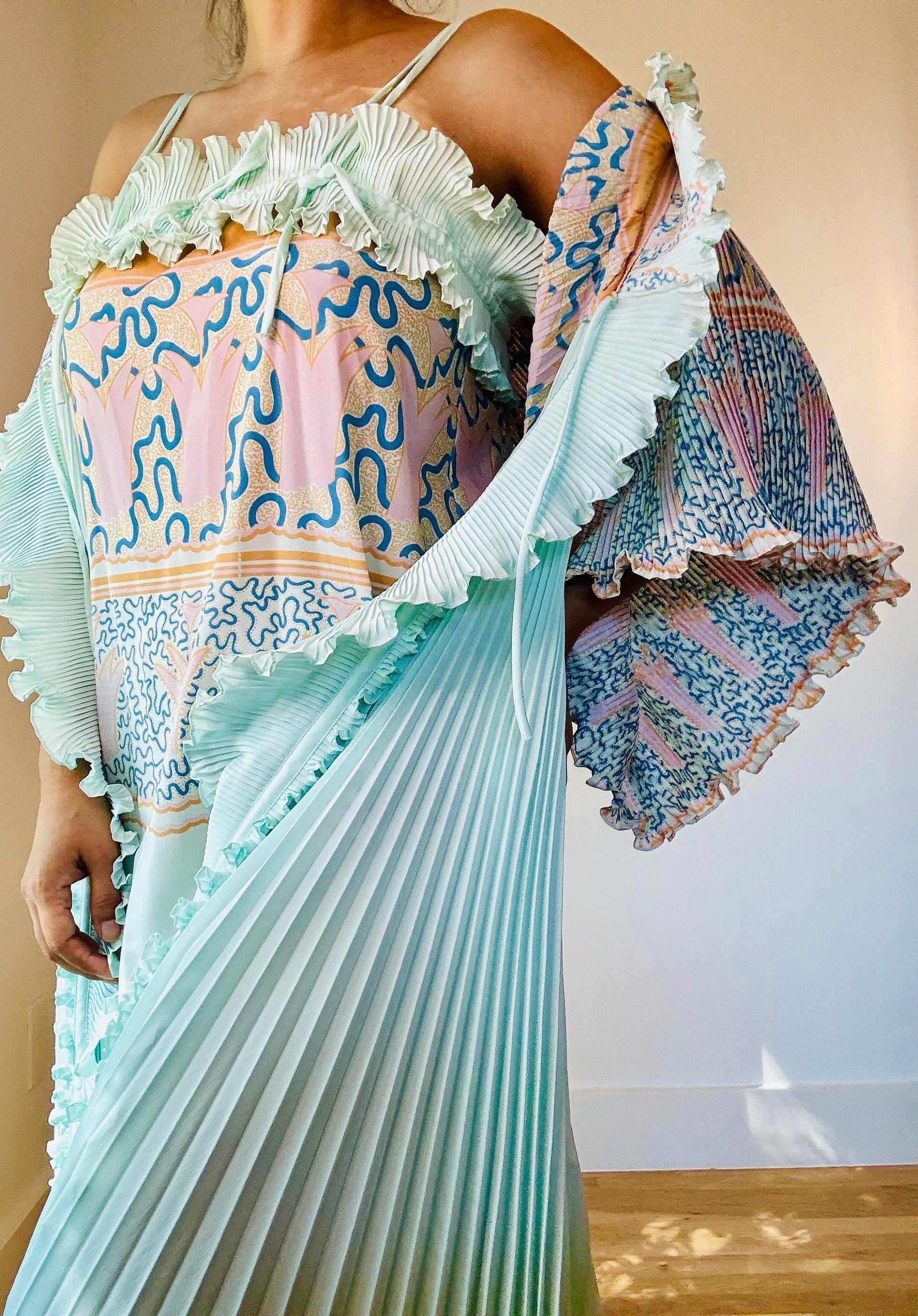 70s Zandra Rhodes For Eve Stillman Field Of Lilies Print Pleated Robe and Slip Dress Ensemble