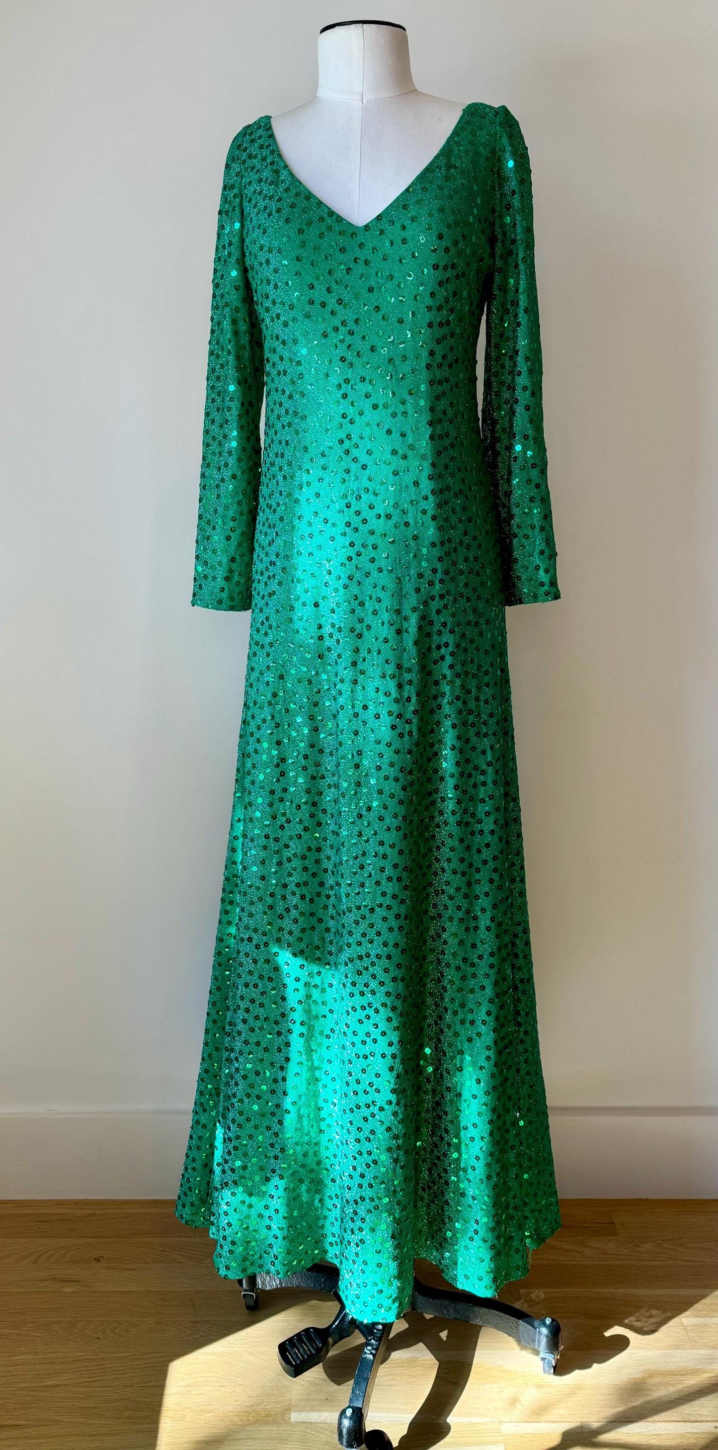 Iconic Mollie Parnis 70s Emerald Green Sequin Gown