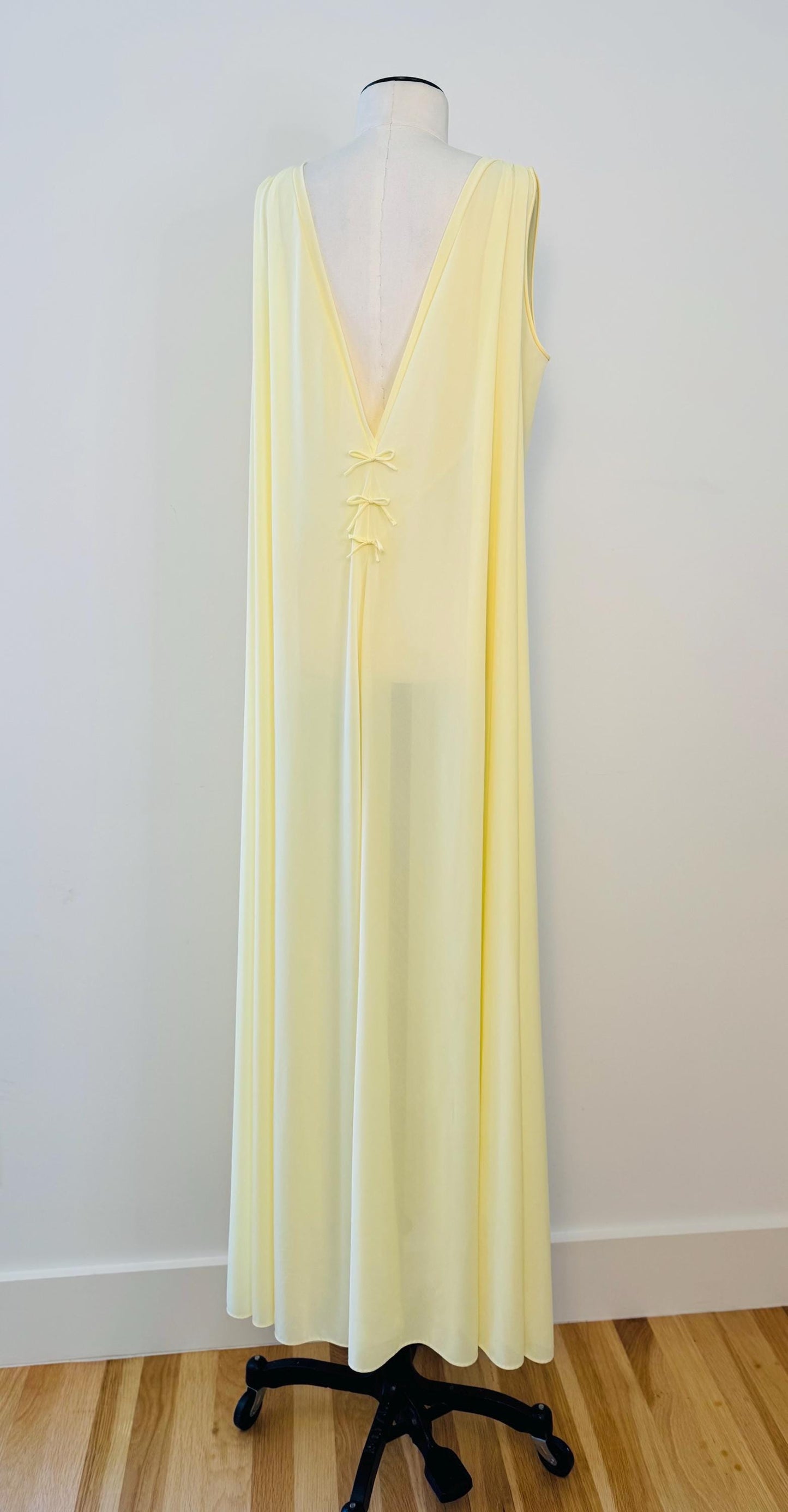 60s Lucie Ann Yellow Sweeping Pom Pom Peignoir Set