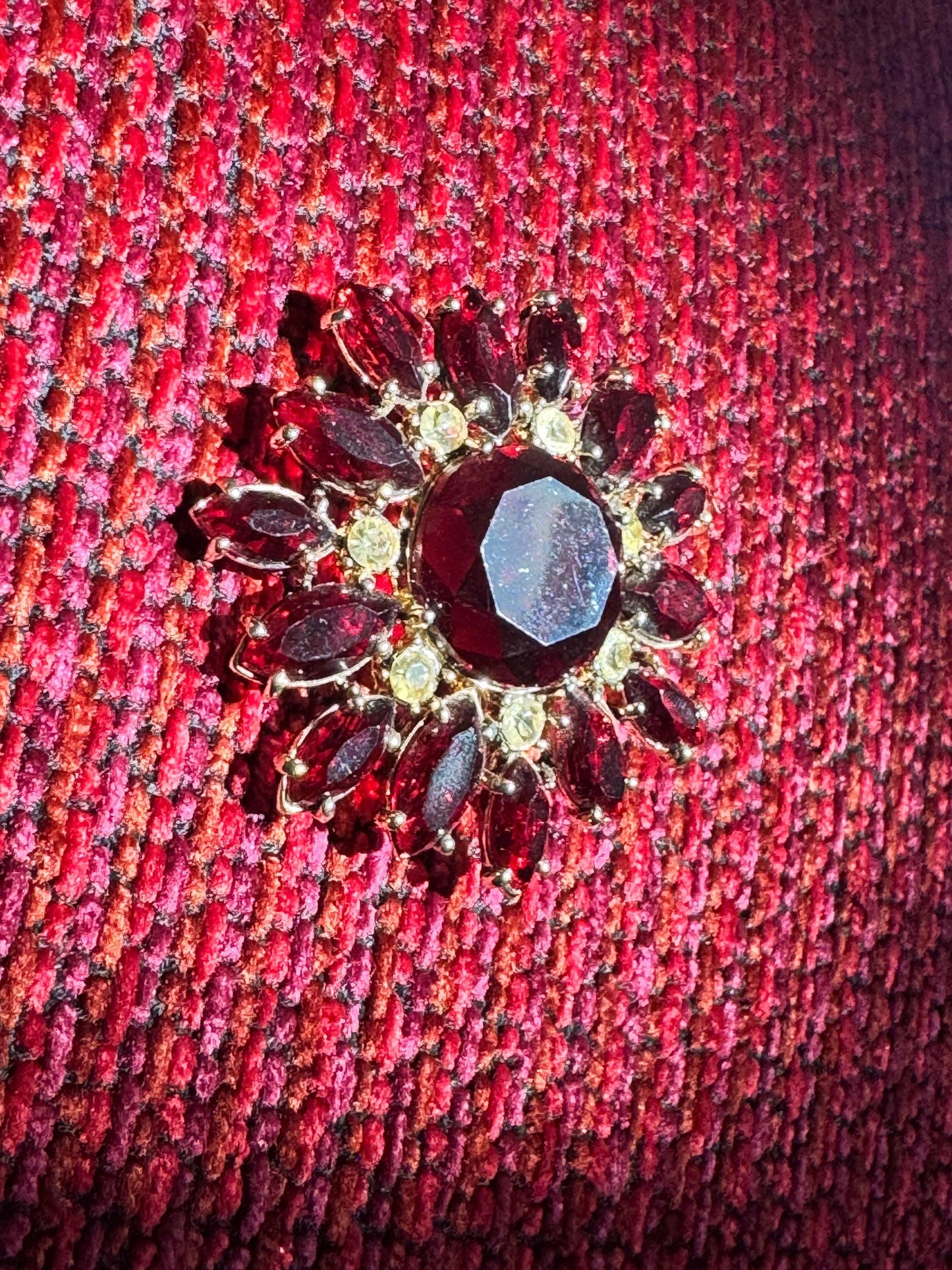 Vintage MONET Red faceted Glass Regal Brooch