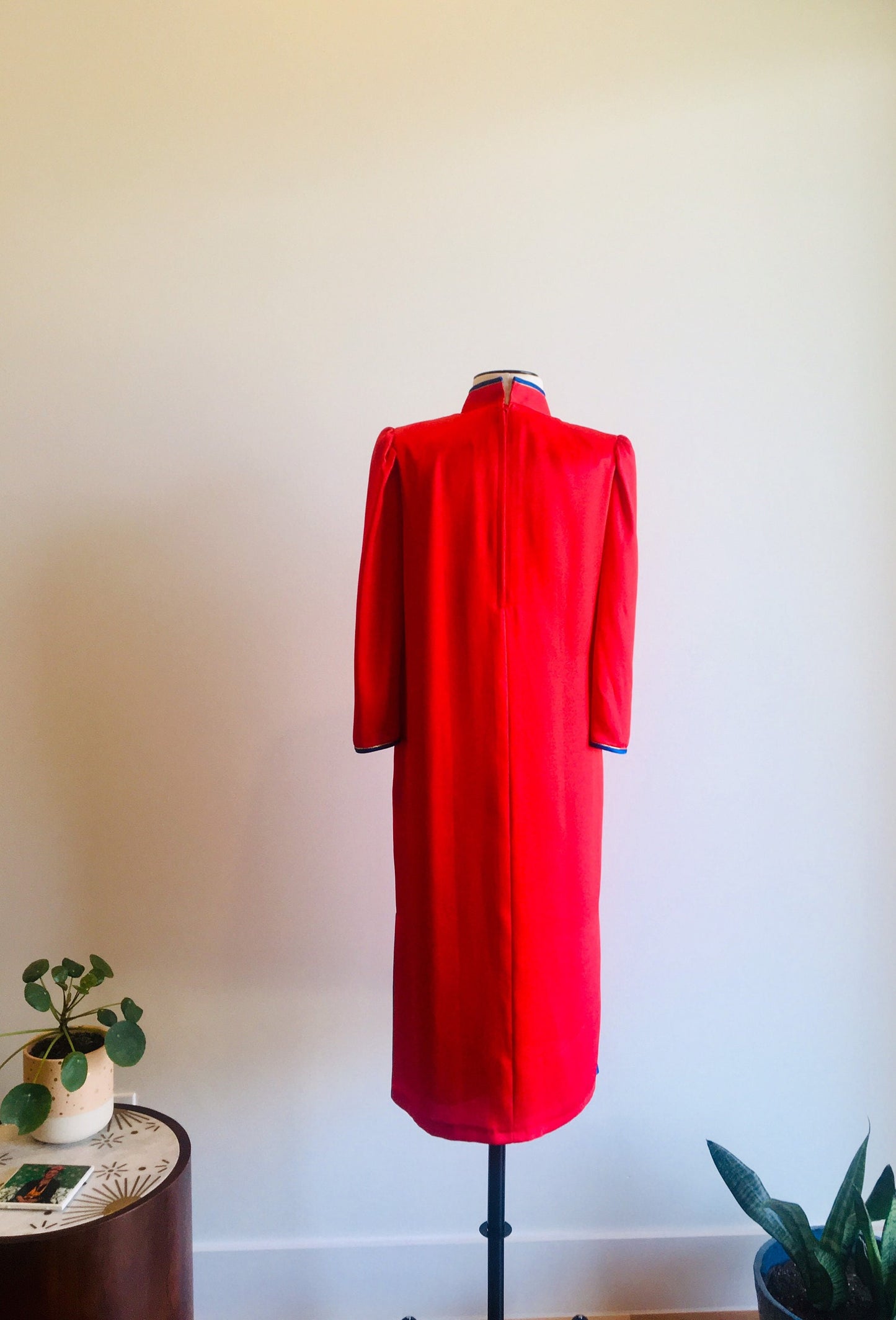 60s Mod Red Satin Hand Painted Mandarin Collar Double Side Slits Puffy Sleeves Application Asian Tunic Dress
