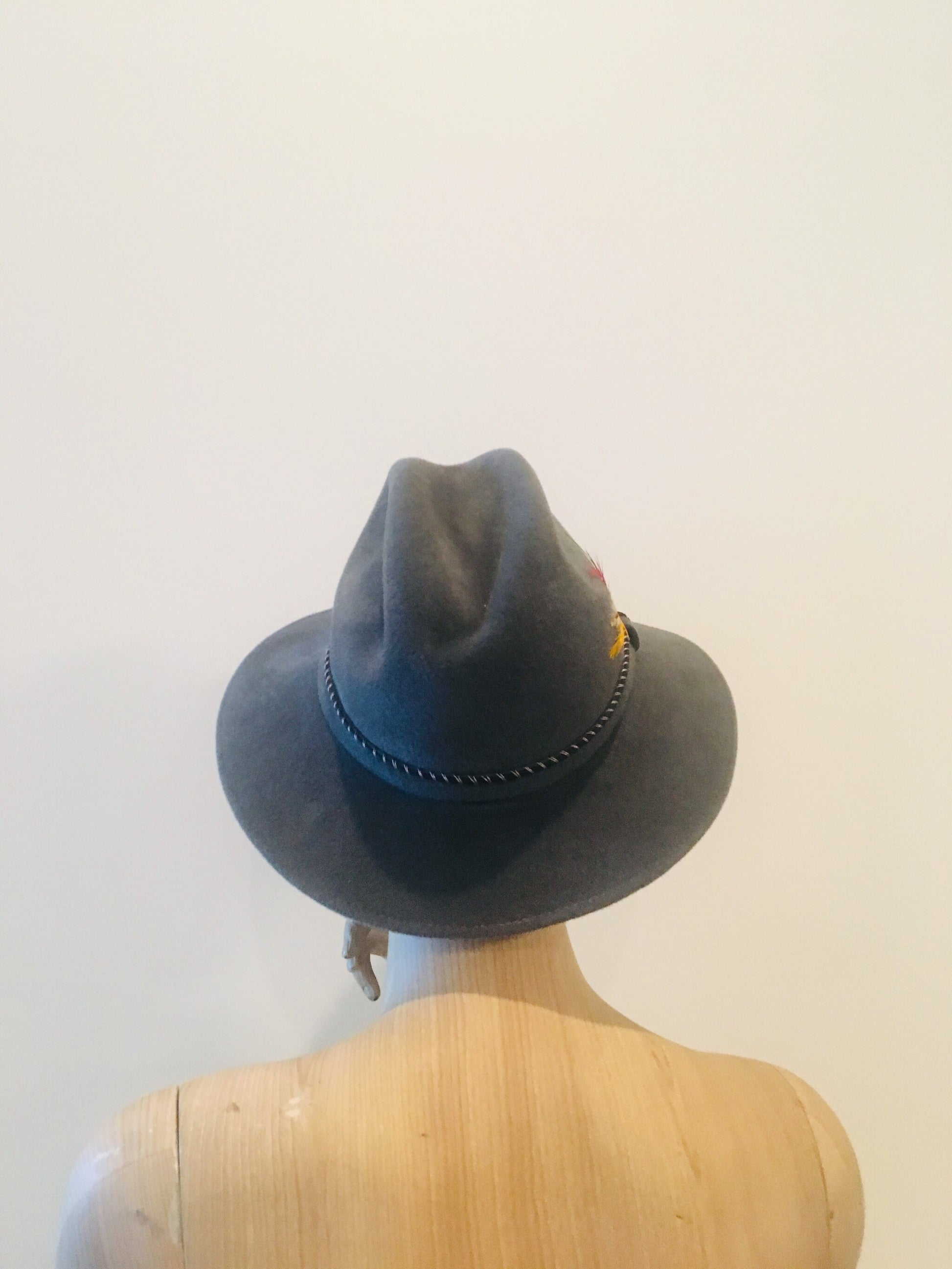 Vintage Feather Fedora / Mr. K Hat / Vintage Grey Wool Fedora
