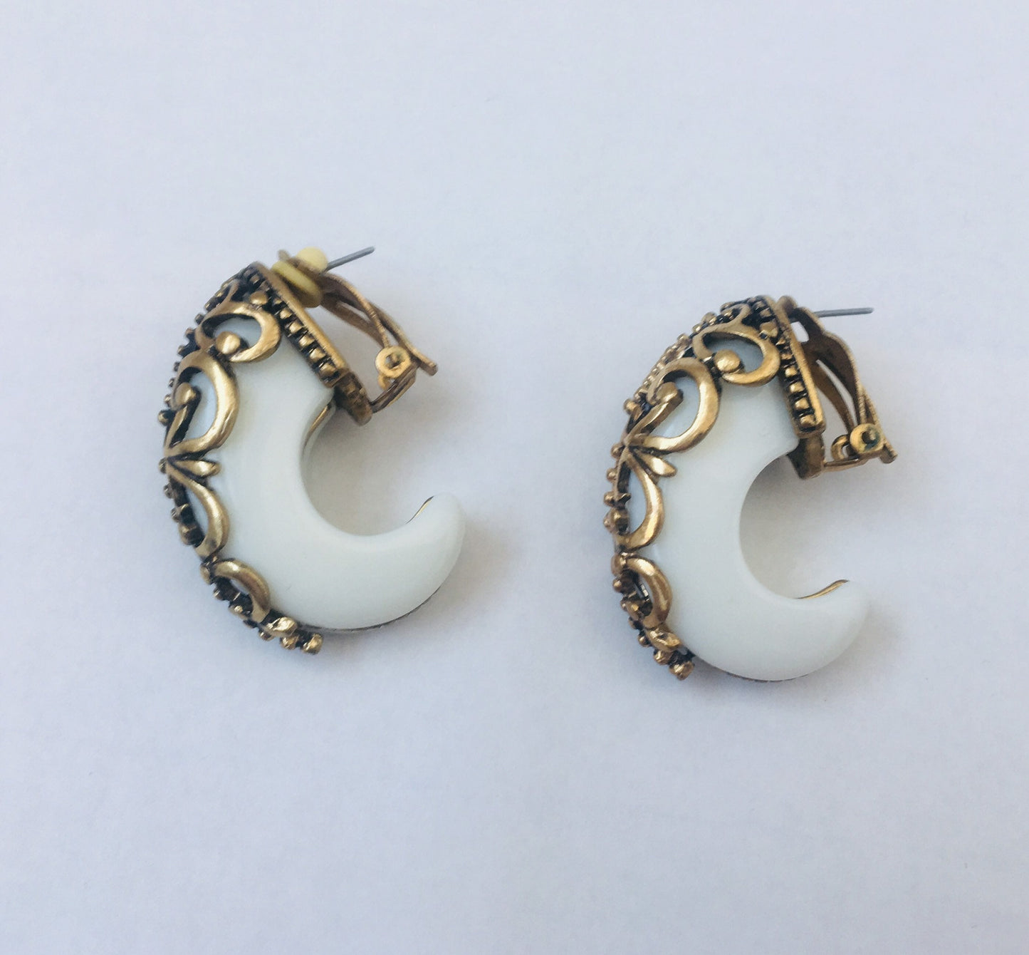 80s Oversized Horn And Brass Earrings / Rare Runway Earrings/ Vintage Tribal Faux Horn Earrings