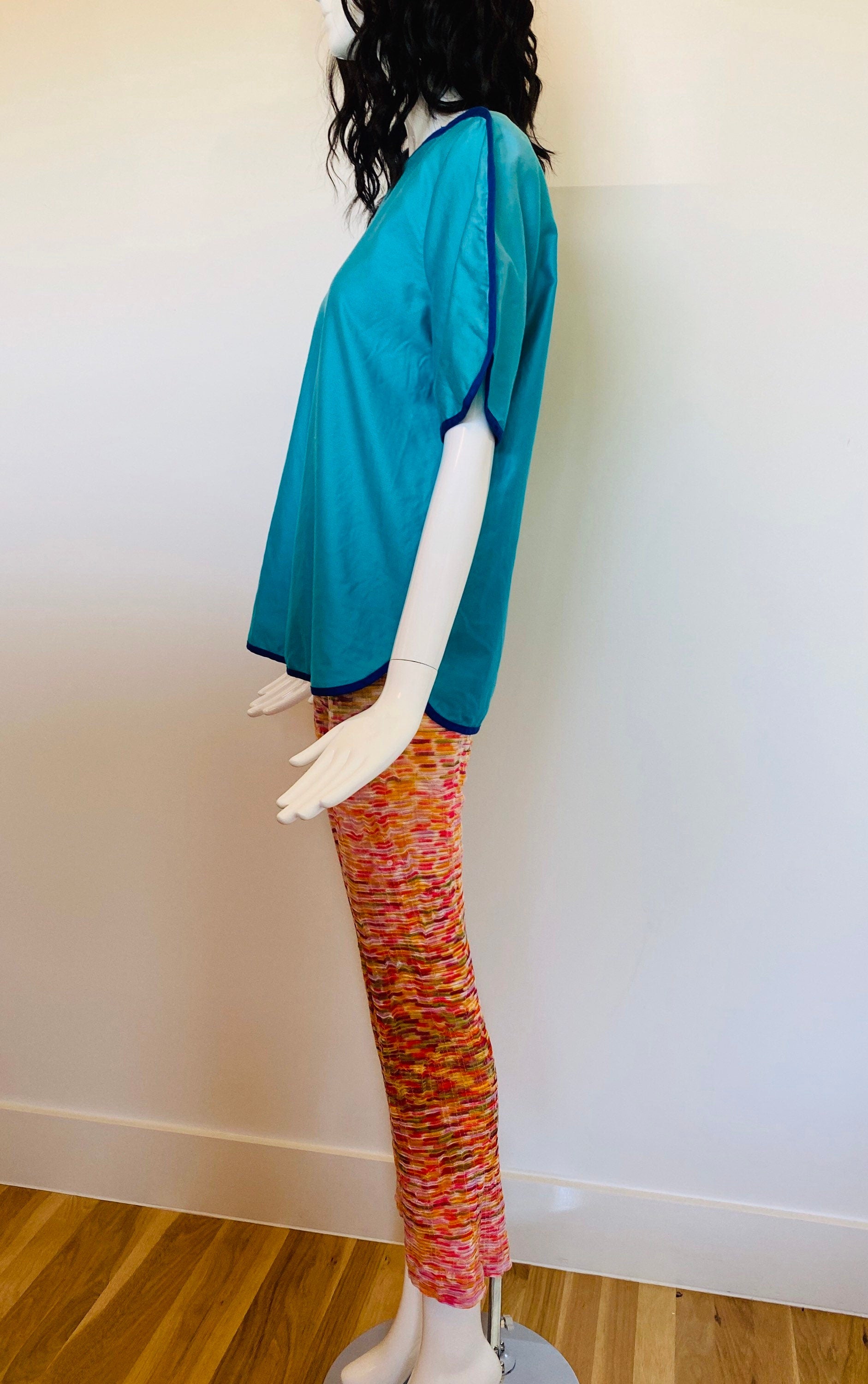 80s Jeanne Marc Rare Cotton Bright Blue Rounded Hem Pipping Dramatic Sleeves Back Button Tunic Top