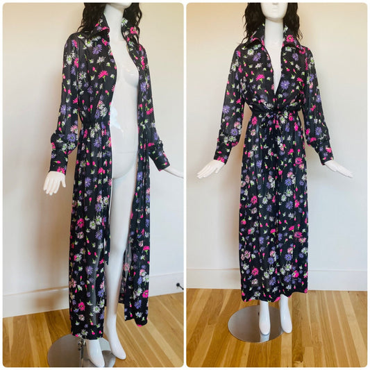 70s ILGWU Union Made Psychedelic Floral Print Butterfly Collar Puffy Sleeves Nylon House Jacket CoverUp Hostess Dressing Duster button up