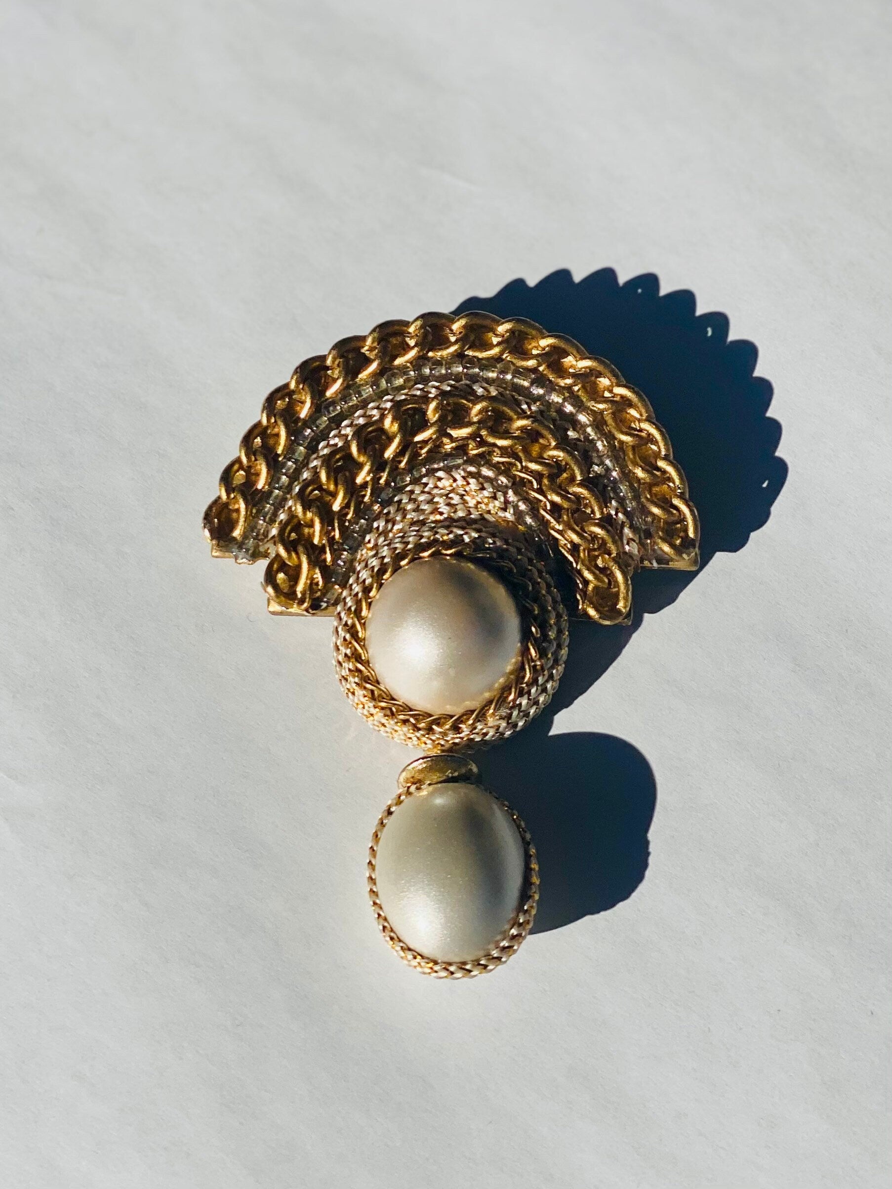 80s Oversized Glam One of a Kind Imitation Pearl Cabochon Drop Brooch