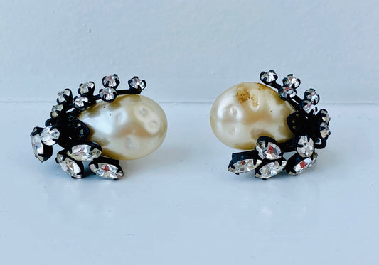 Rare 40s Signed Vendome Coro Pearl and Crystal Rhinestone Hematite Statement Clip on screw backs Earrings