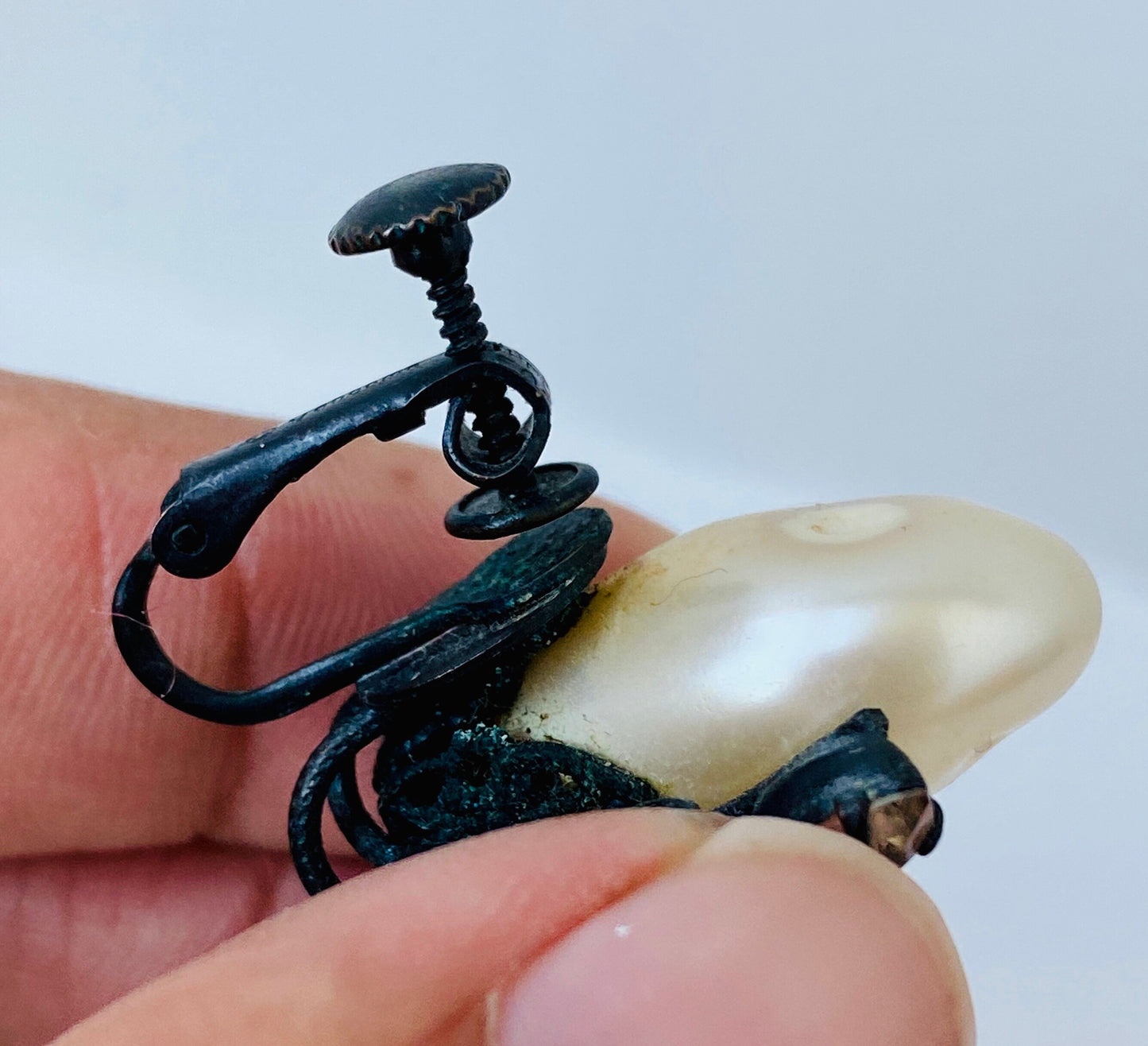 Rare 40s Signed Vendome Coro Pearl and Crystal Rhinestone Hematite Statement Clip on screw backs Earrings