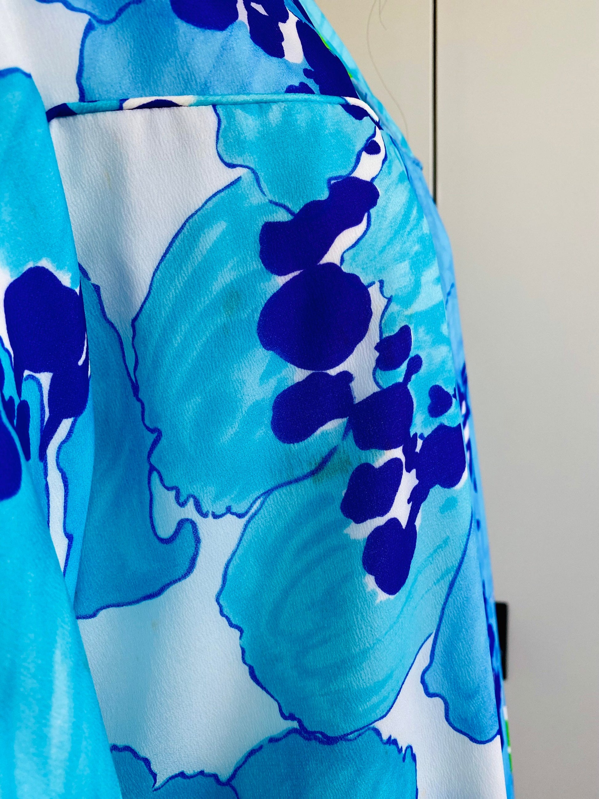 Vintage 70s Psychedelic MALIA Honolulu Tiki Long Sleeves Floral Maxi Dress