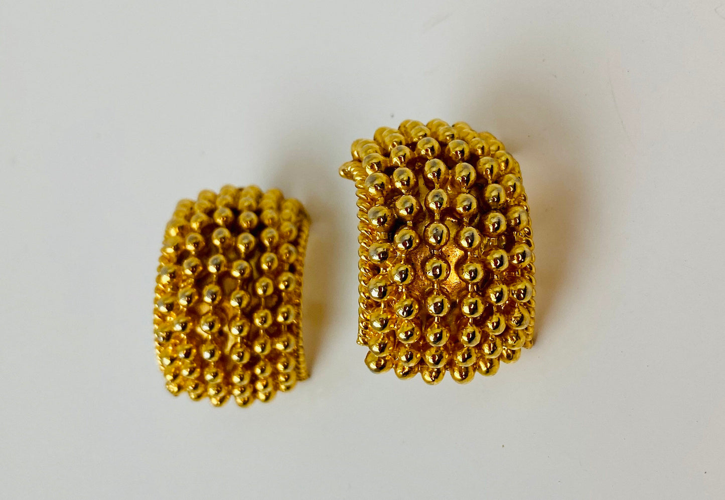 HOLD 80s Gold Plated Cluster Oversized Clip On Earrings