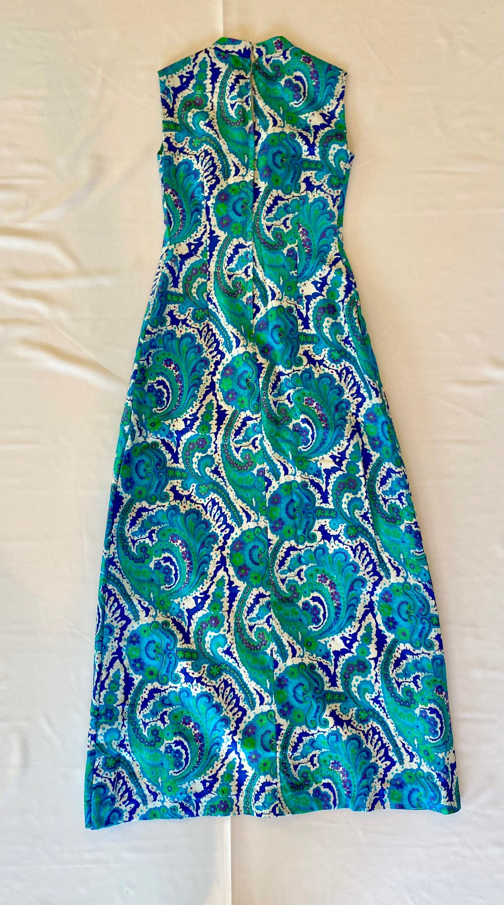 1960 Blue Paisley Sleeveless Thai Silk Caftan Maxi Hostess Dress Mandarin Collar