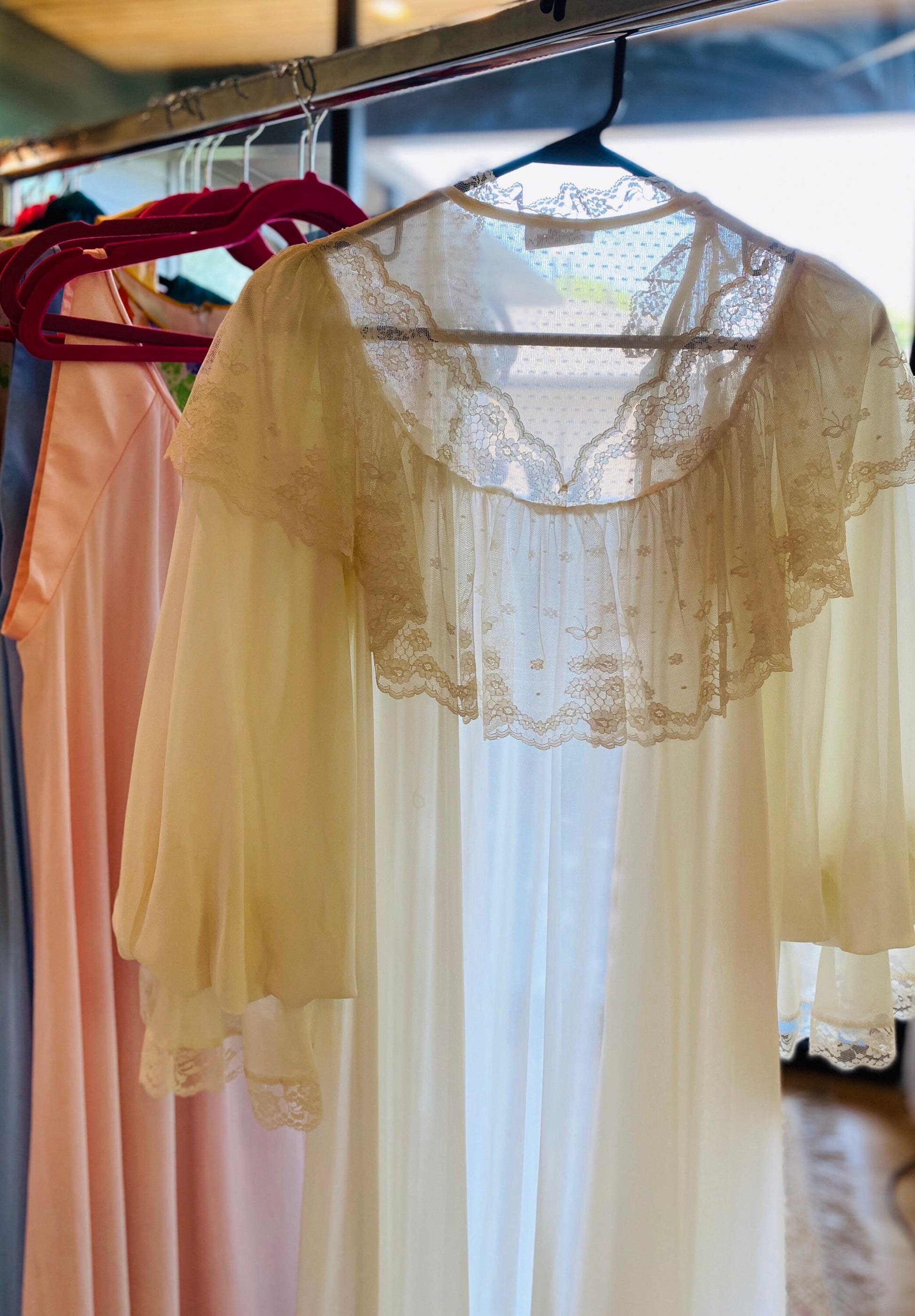 50s Lucie Ann Beverly Hills Ruffled Opulent Dramatic Chiffon House Jacket Robe Wedding