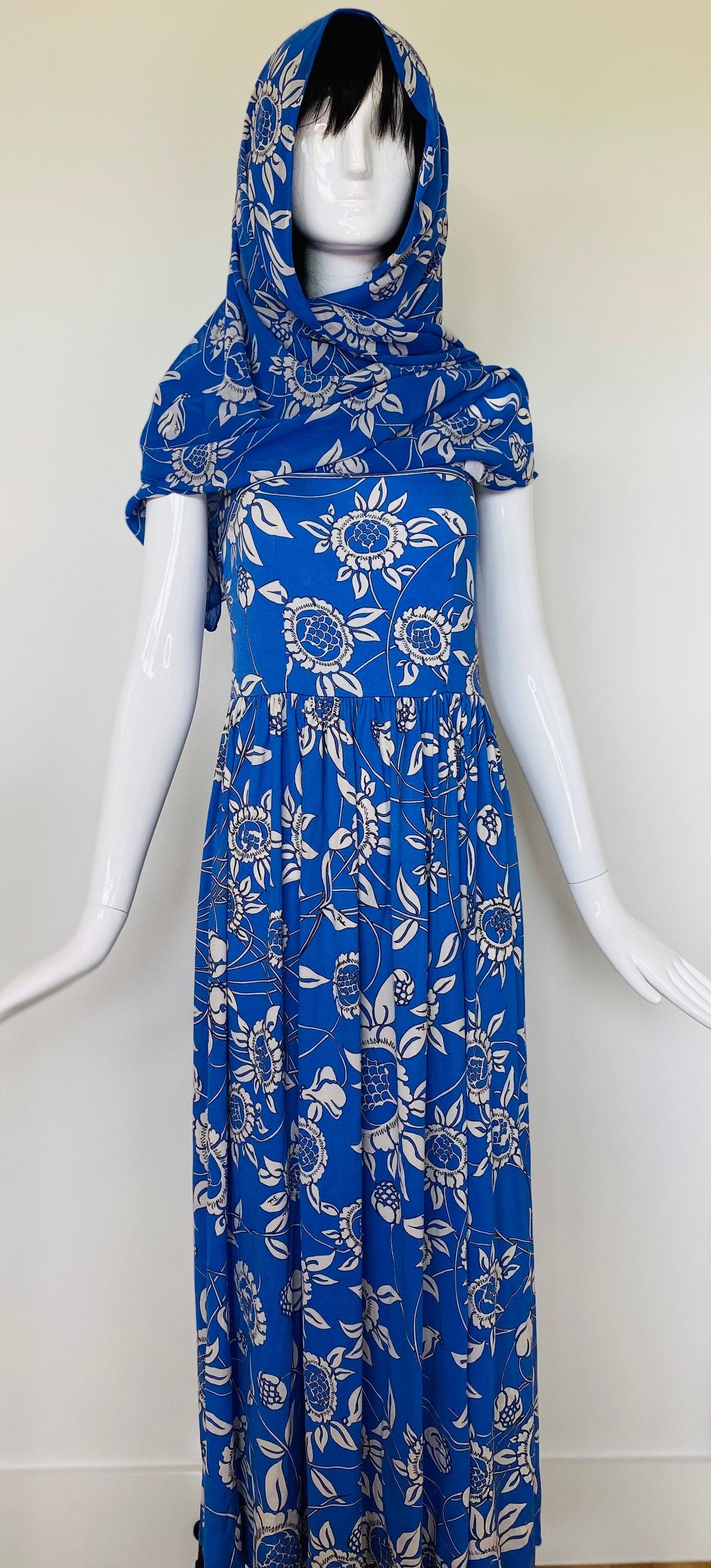 70s Emilio PUCCI Blue Floral Silk Strapless Maxi Dress and Shawl Ensemble Small/Medium