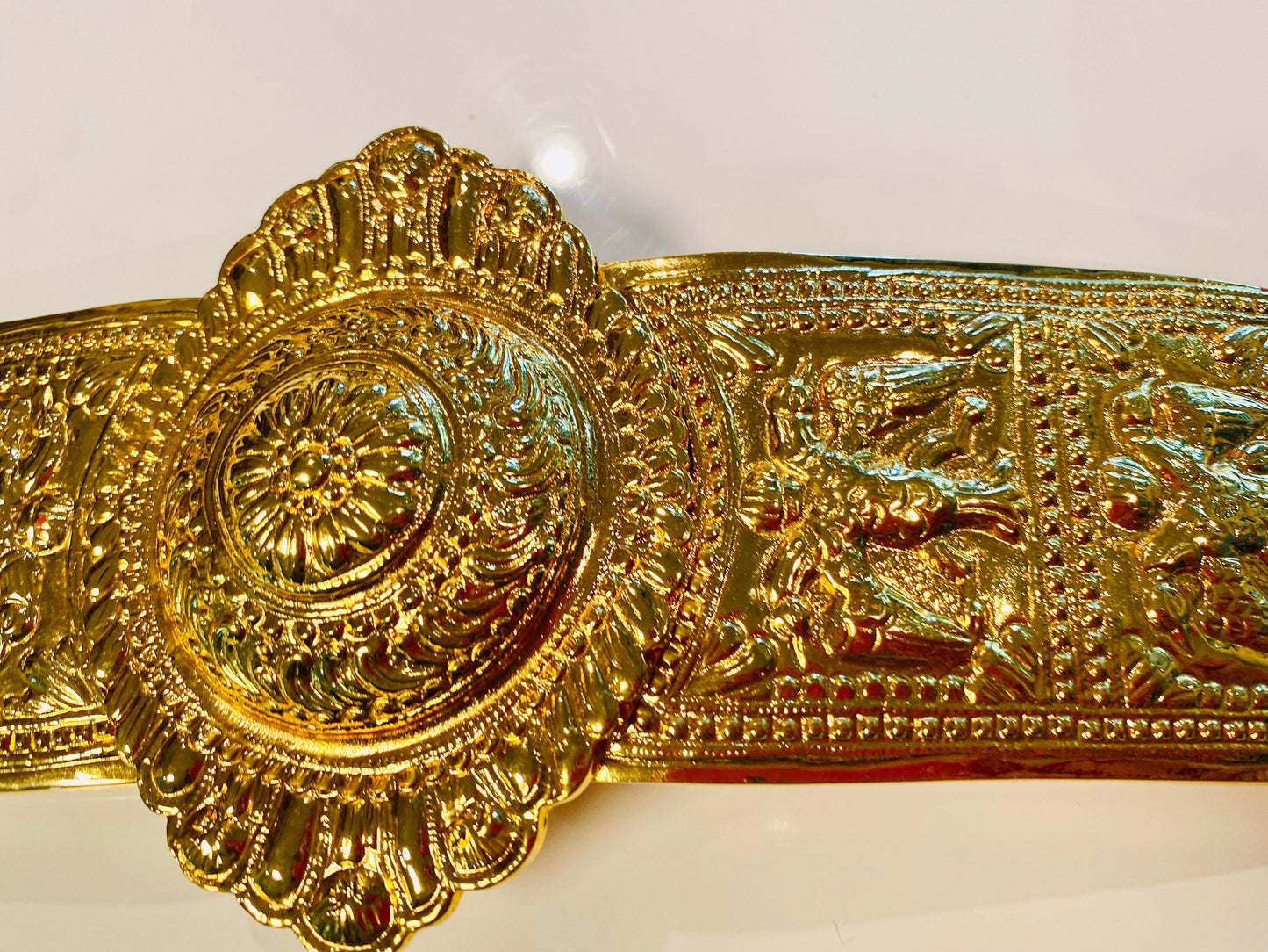80s Designer Alexis Kirk Gold Plated Opulent Belt Buckle Statement Piece