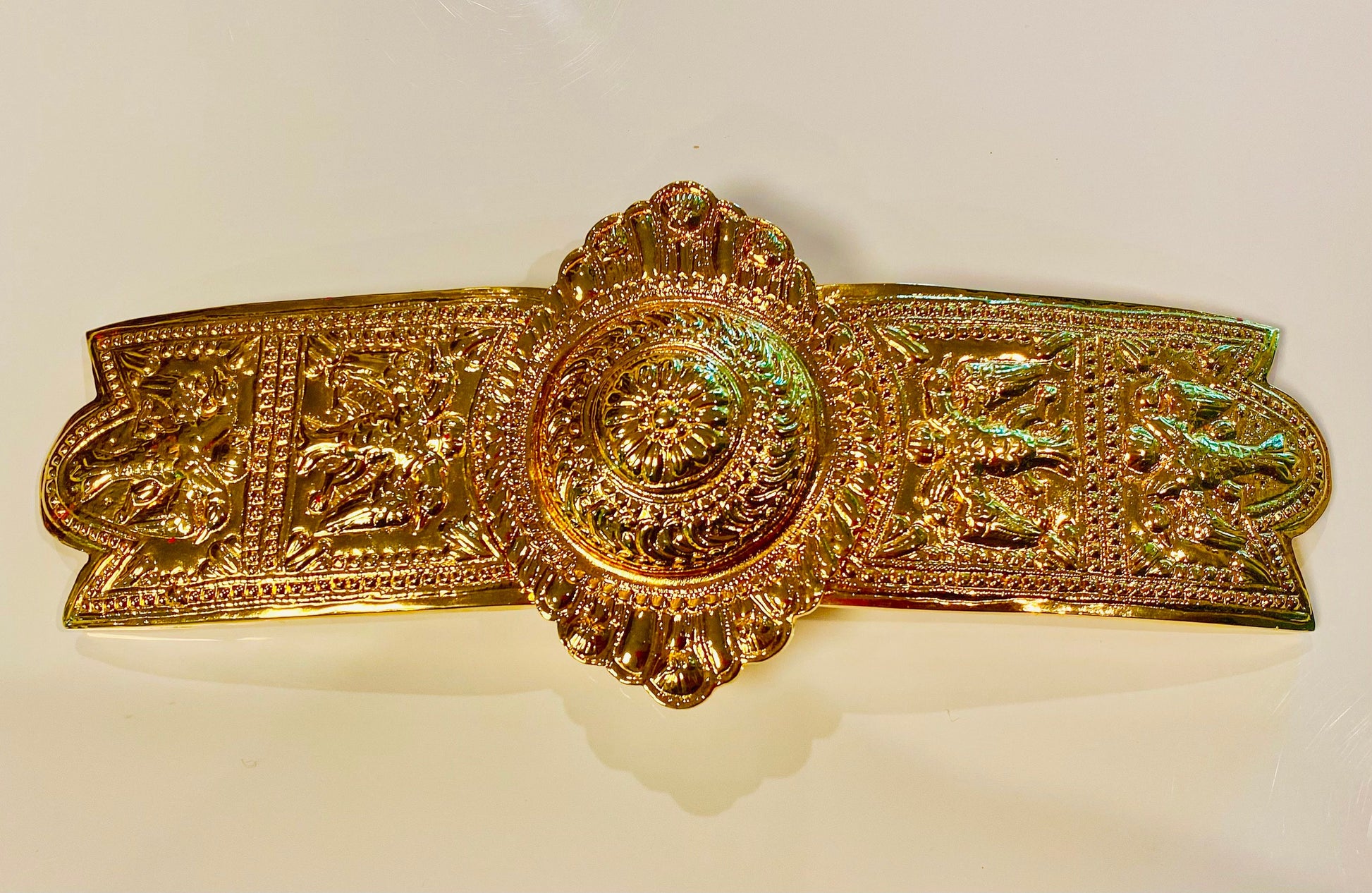 80s Designer Alexis Kirk Gold Plated Opulent Belt Buckle Statement Piece