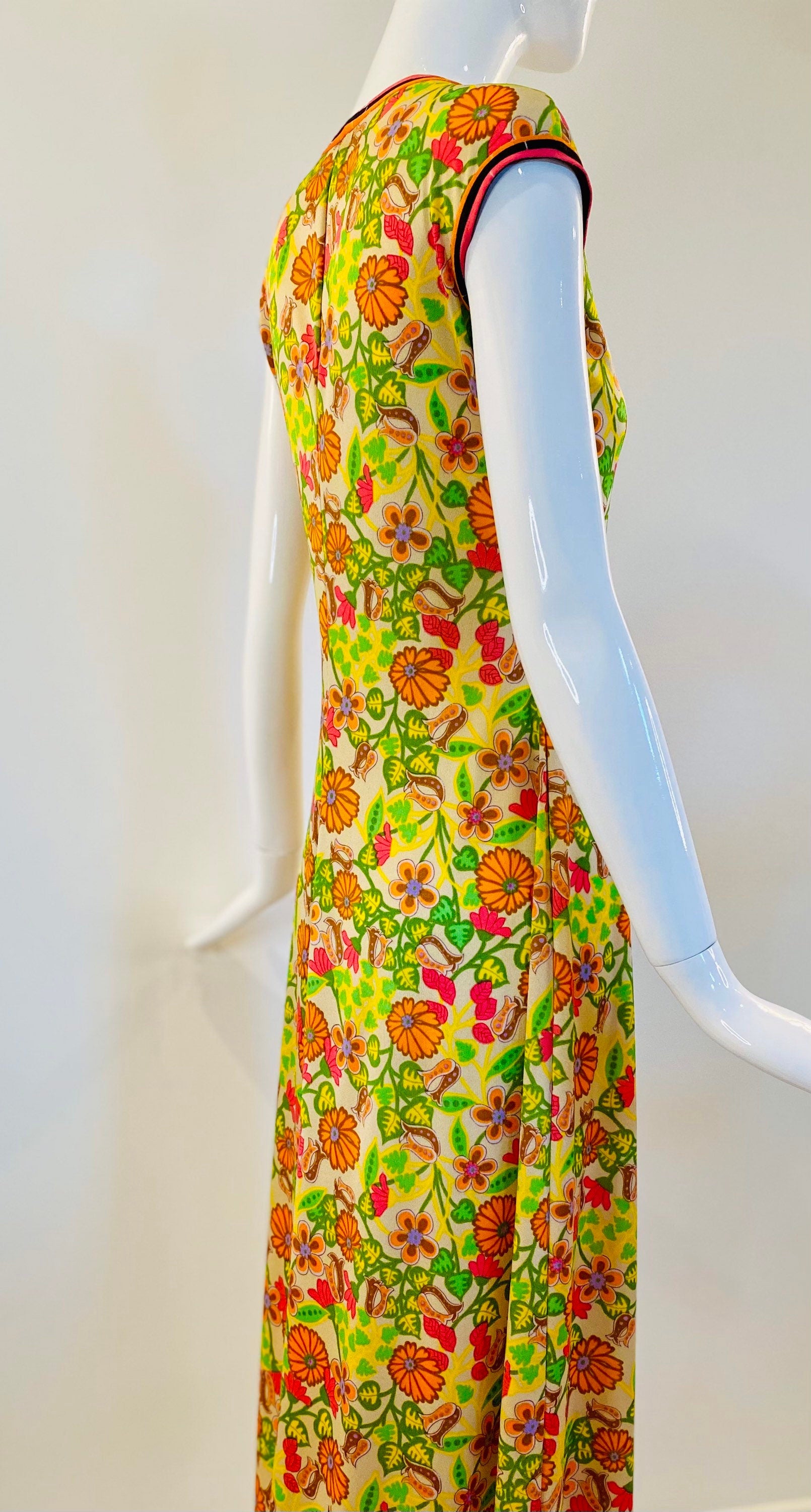 Late 60s Early 70s Anne FOGARTY Psychedelic Floral Jersey Maxi Dress