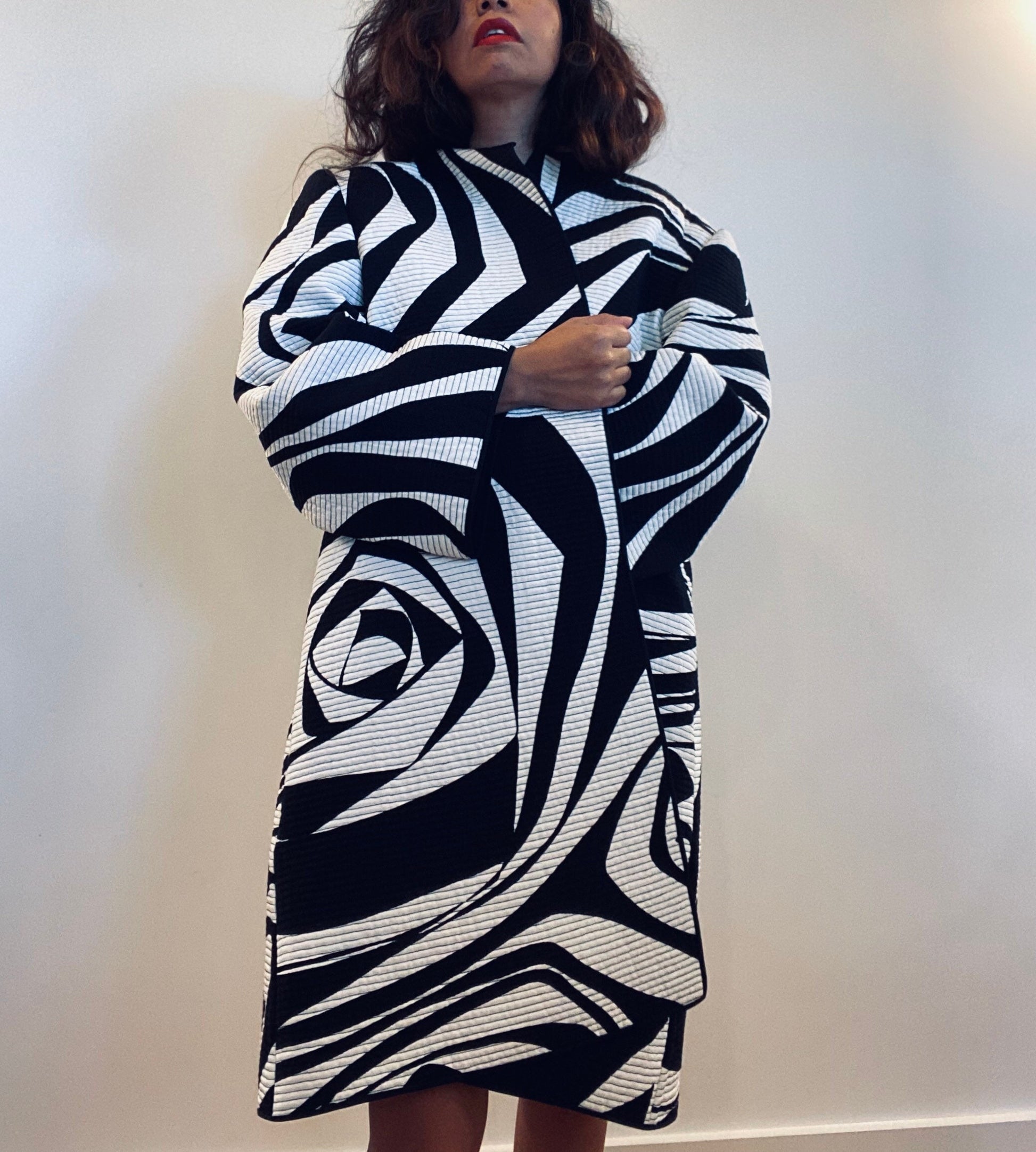 CHRISTIAN RUPERT Italian Couturier Quilted Black and White Printed Dramatic Sculptured Oversized Shoulder Pads Jacket Structured Coat