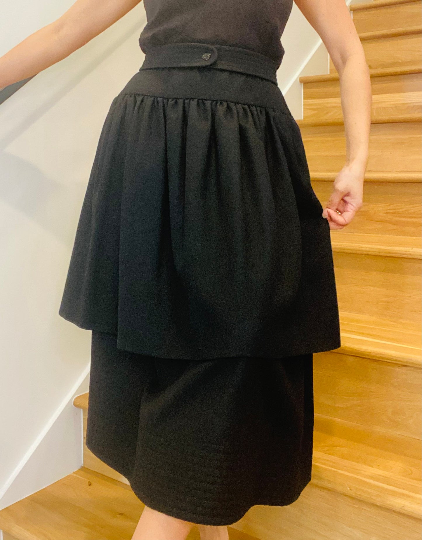 80s VALENTINO BOUTIQUE Black Wool Tiered Full Tea Length Skirt