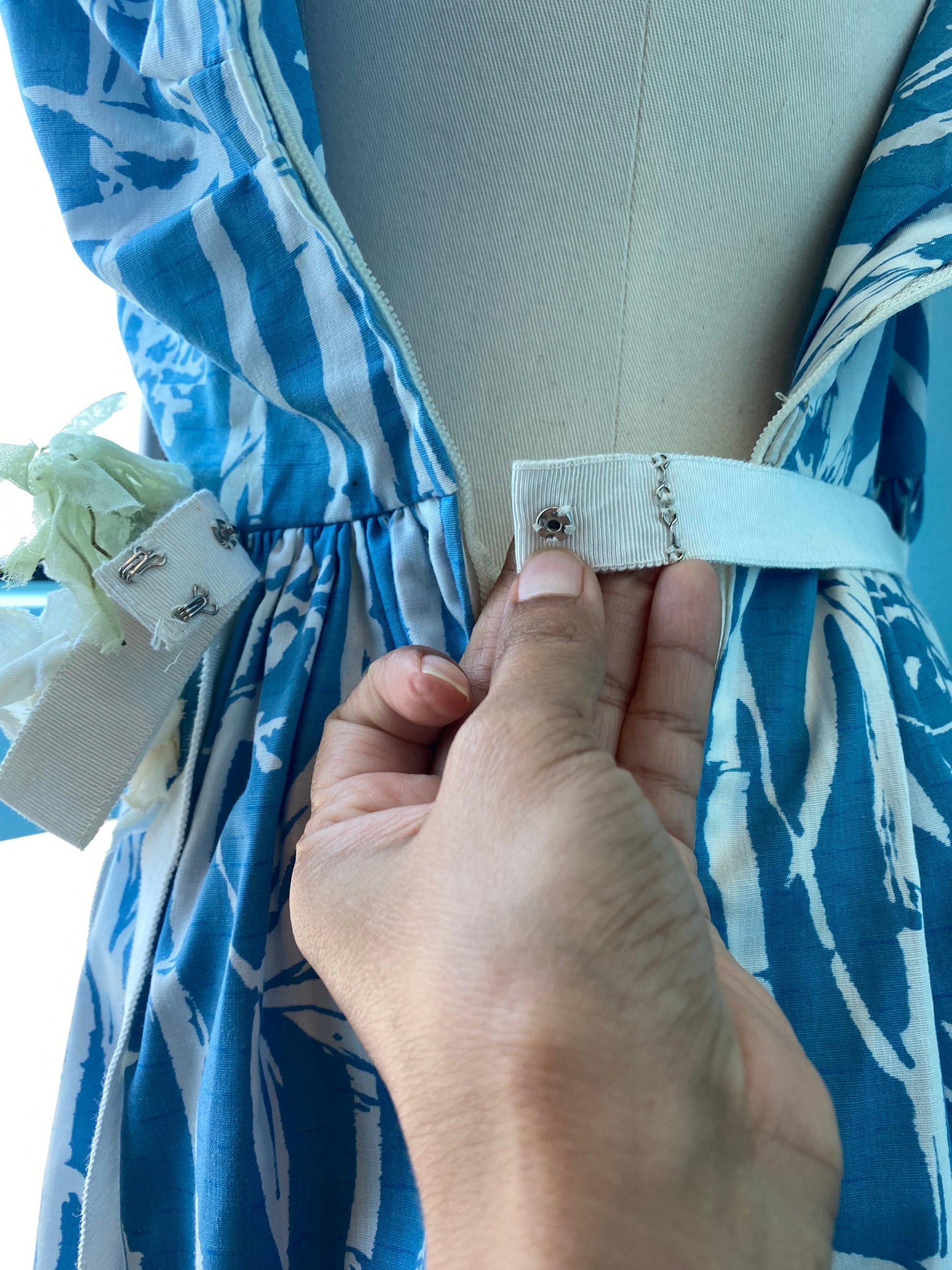 60s Mollie PARNIS Tikki Blue One Shoulder Cotton Maxi