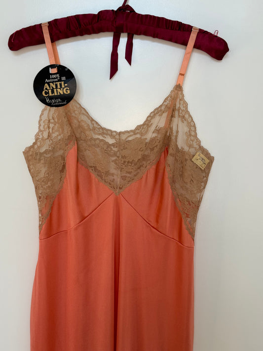 NWT 50's Henson Kickernick Peach Nylon and Lace Negligee Slip Dress