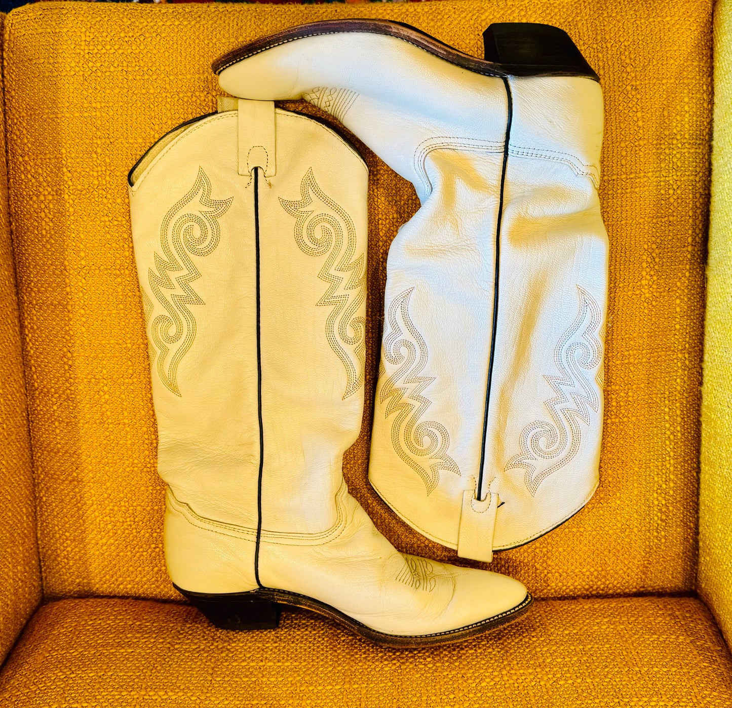 Vintage White Leather Cowgirl Boots 7.5