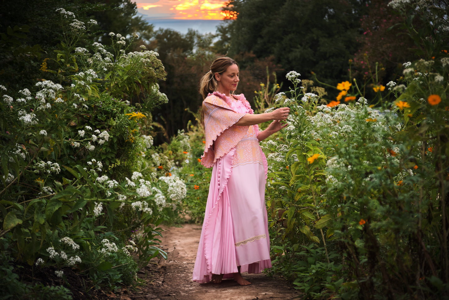 70s Zandra Rhodes For Eve Stillman Field Of Lilies Print Pleated Robe and Slip Dress Set Petite