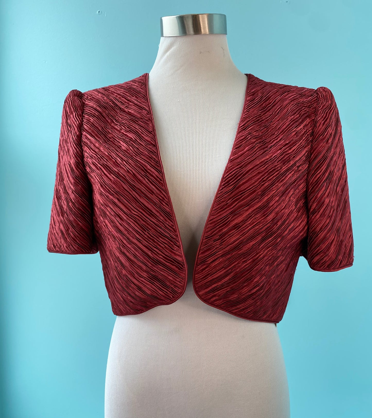 Mary McFadden Couture Burgundy Plisse Pleated Bolero Jacket no
