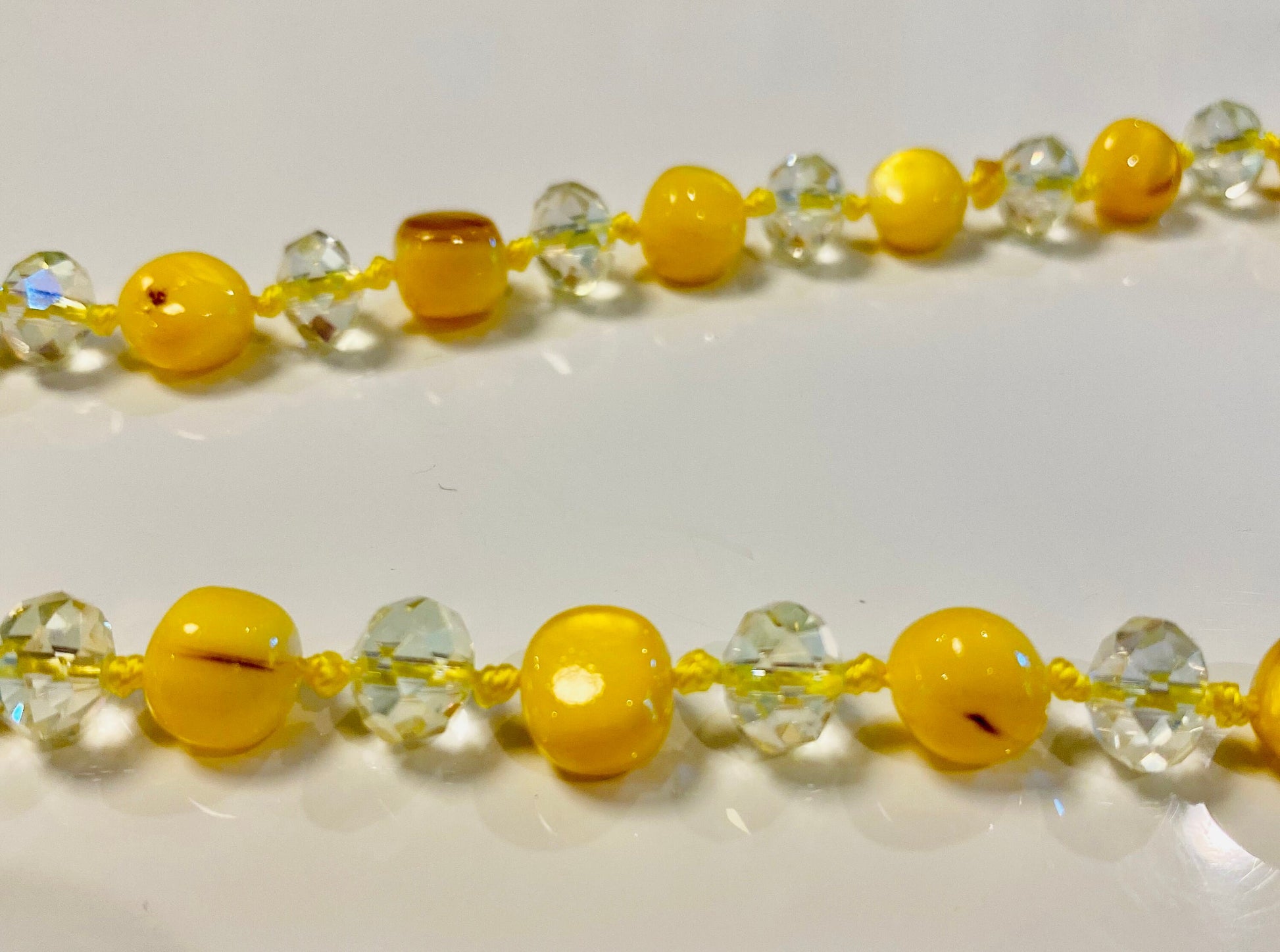 Glamorous Hand Knotted Yellow Crystal Look Lariat Long Necklace Estate Jewelry