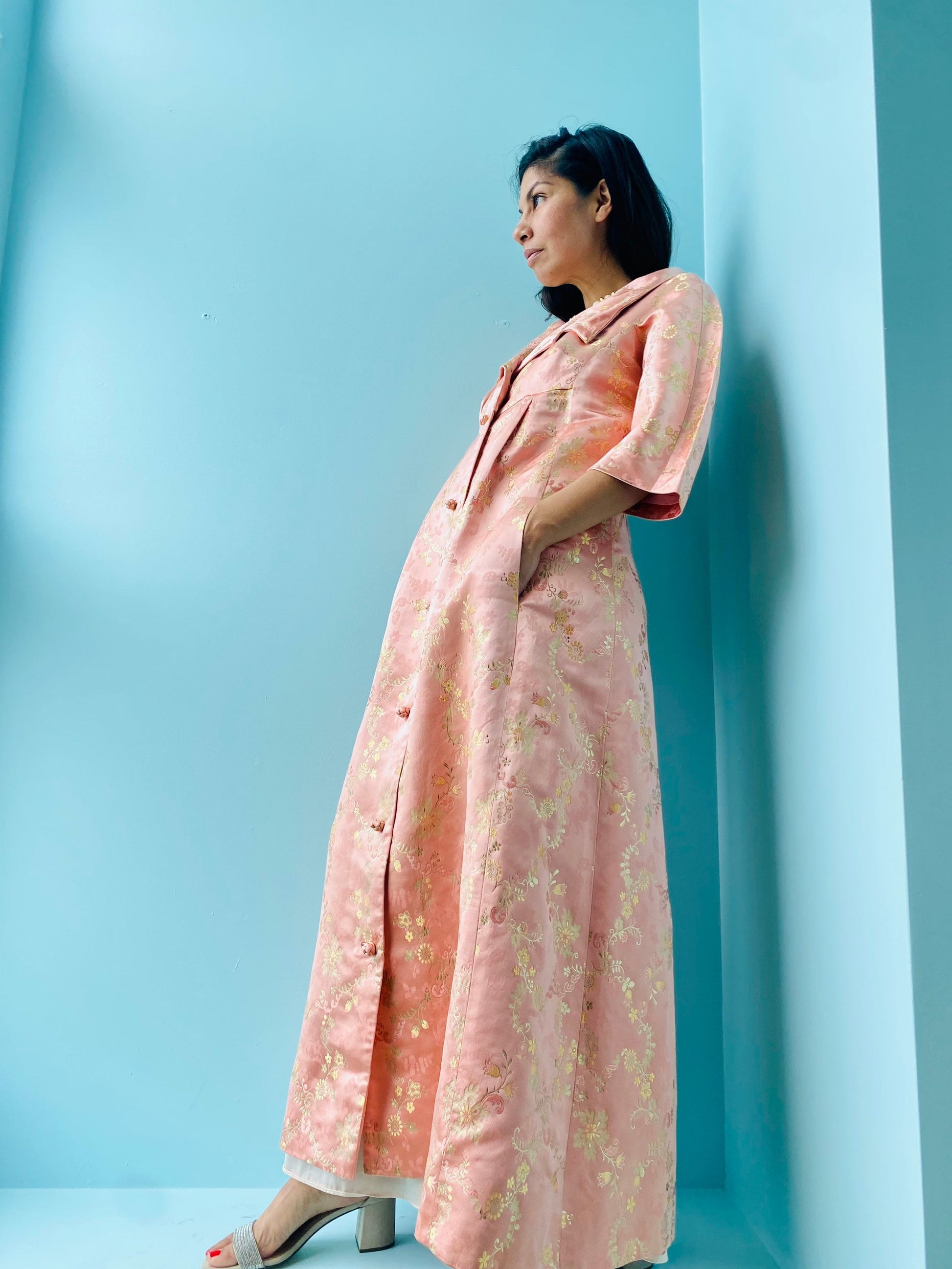 1950s Neiman Marcus Hong Kong Silk Pink and Gold Brocade Collard Button Down House Coat Dress