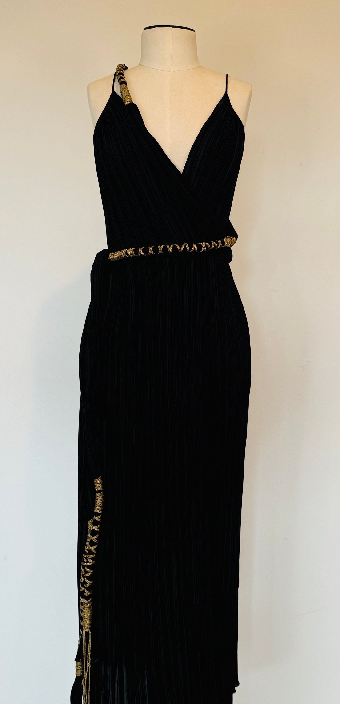 Mary McFadden Couture Black Marii Plisse Dress with Rope Belt Ensemble