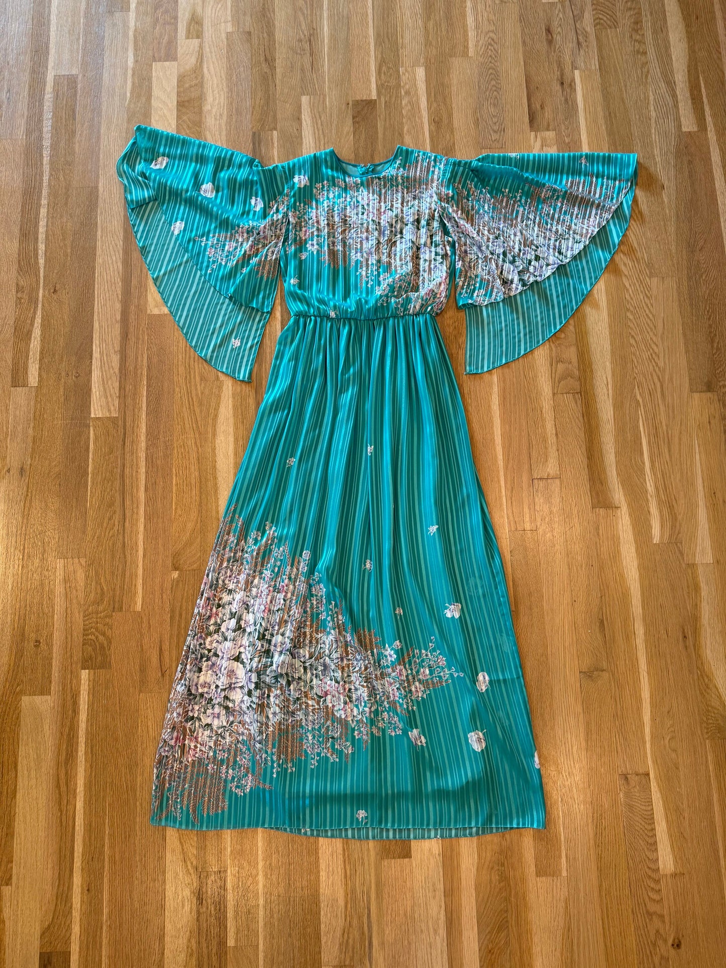 Vintage Hanae Mori Green Floral Print Ruffled Sleeves Maxi Dress