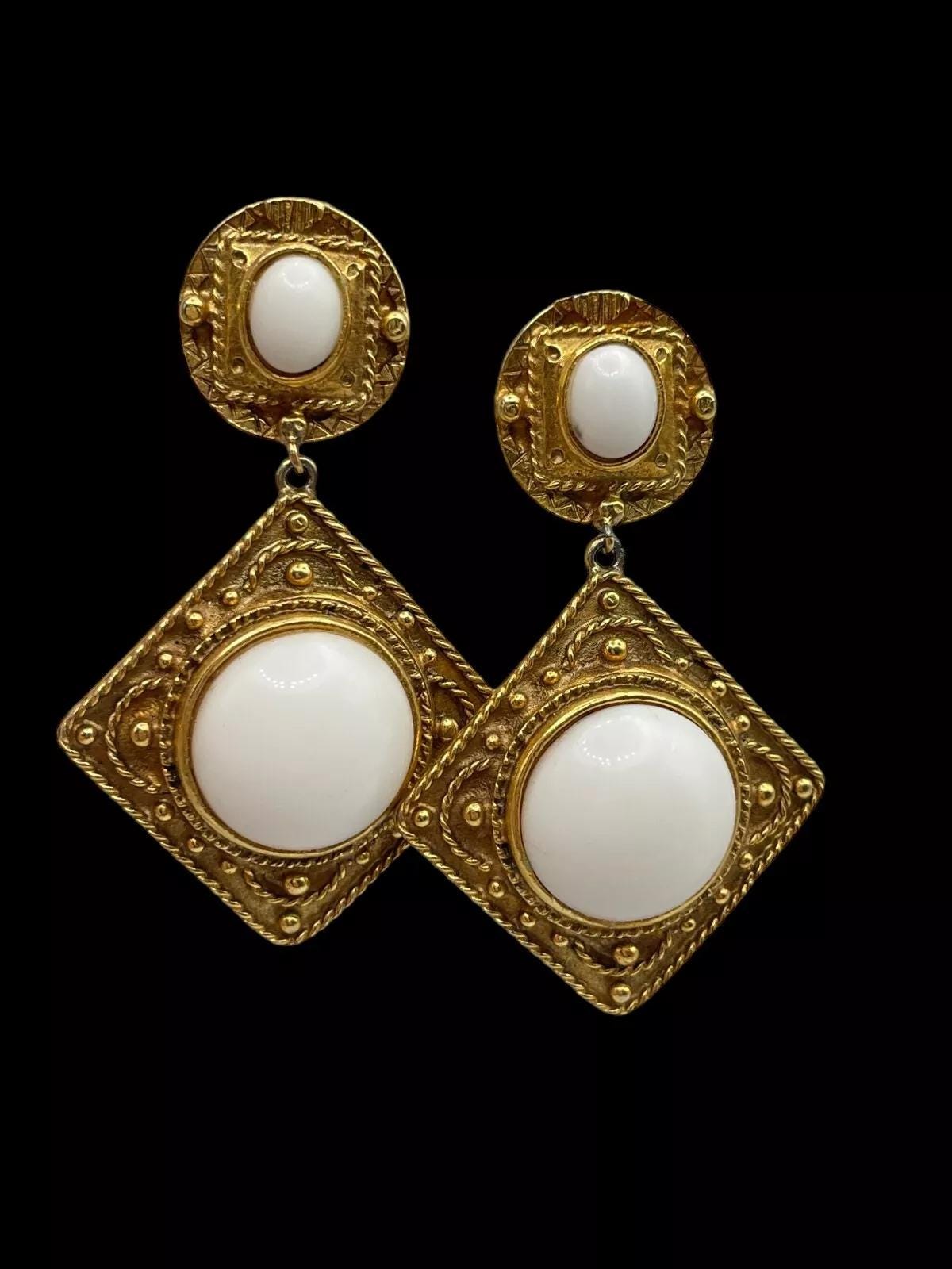 1970s Kenneth J LANE Gold Plated Cabochon Etruscan Statement Dangle Clip On Earrings