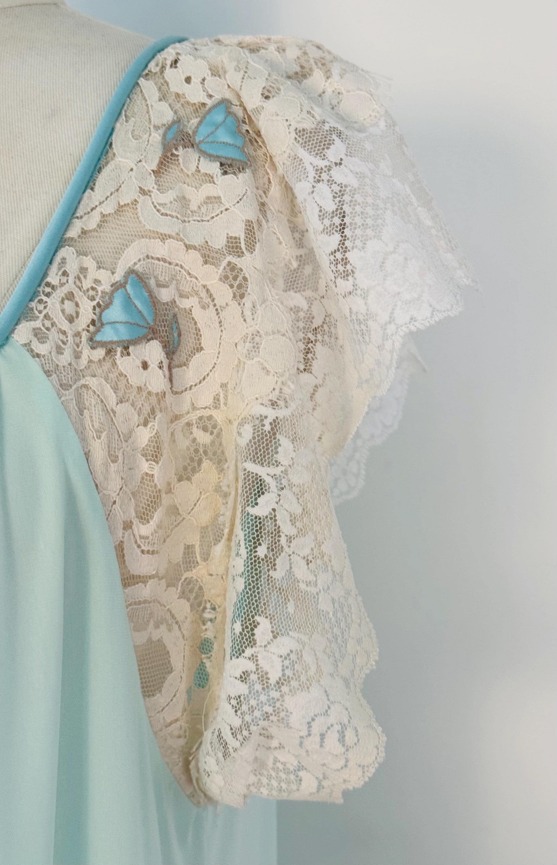 70s Lucie Ann Nylon and Lace Sweeping Green Maxi Negligee