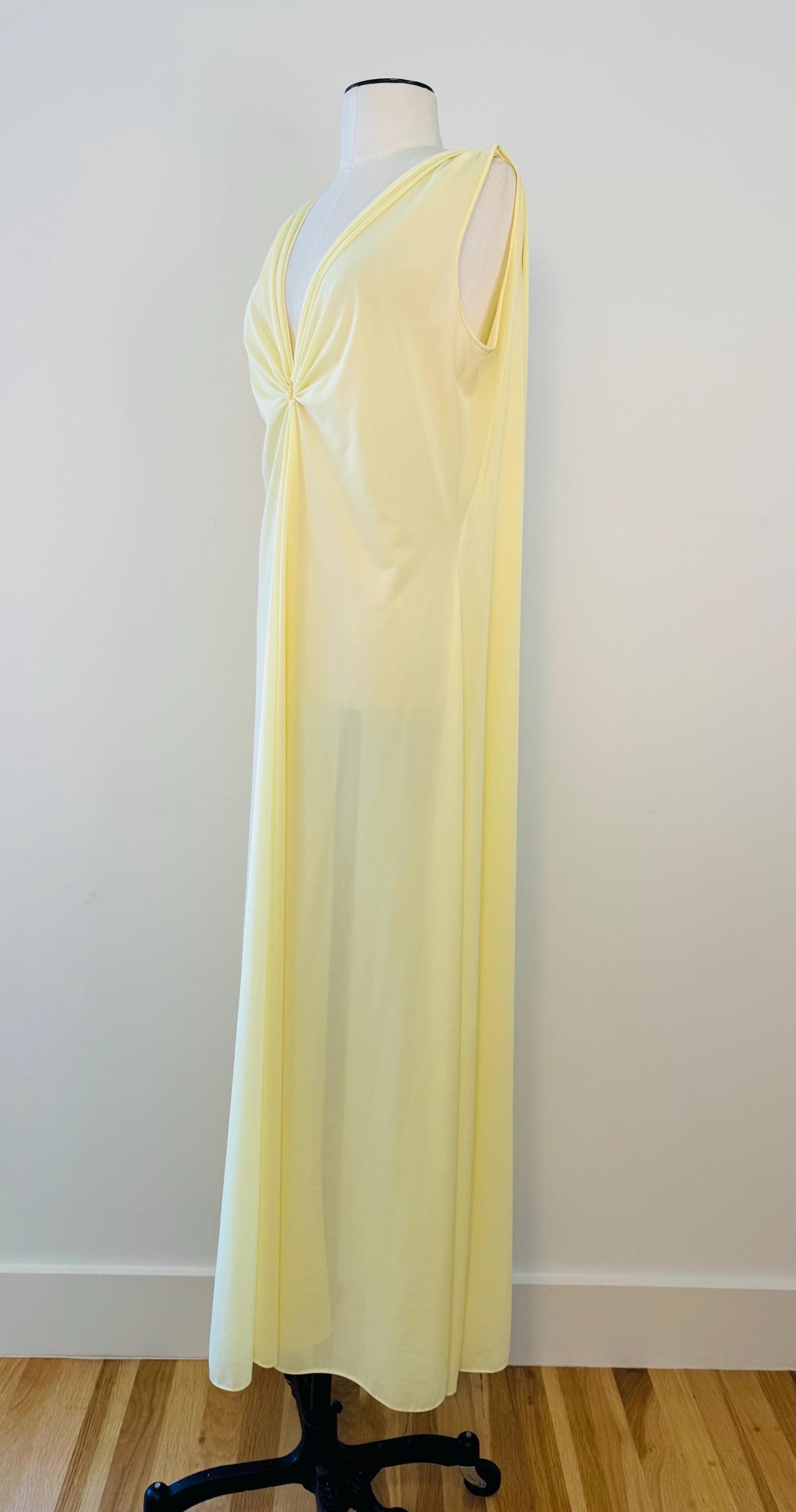 60s Lucie Ann Yellow Sweeping Pom Pom Peignoir Set