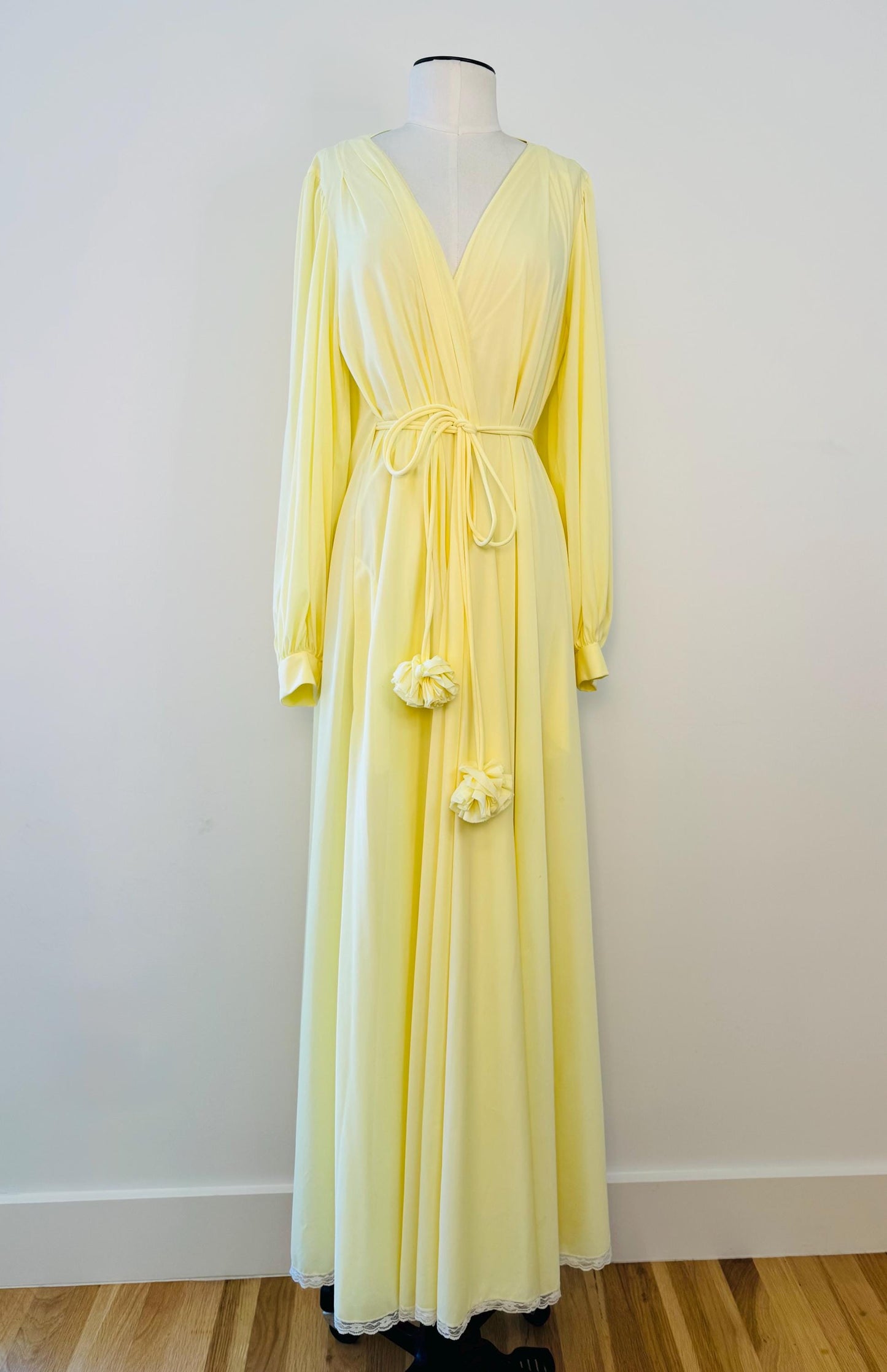 60s Lucie Ann Yellow Sweeping Pom Pom Peignoir Set