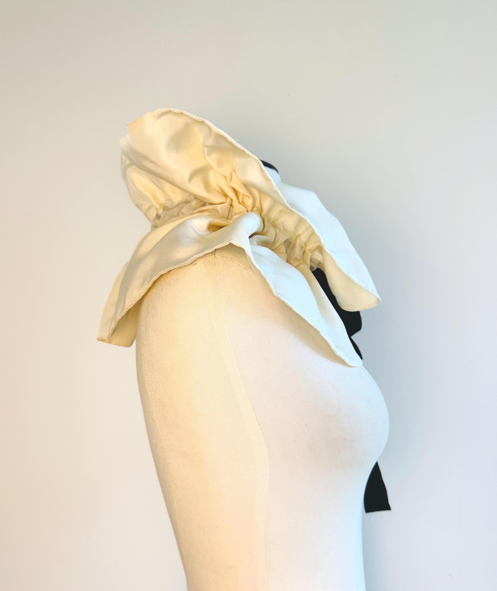 Silk Ruffled Collar
