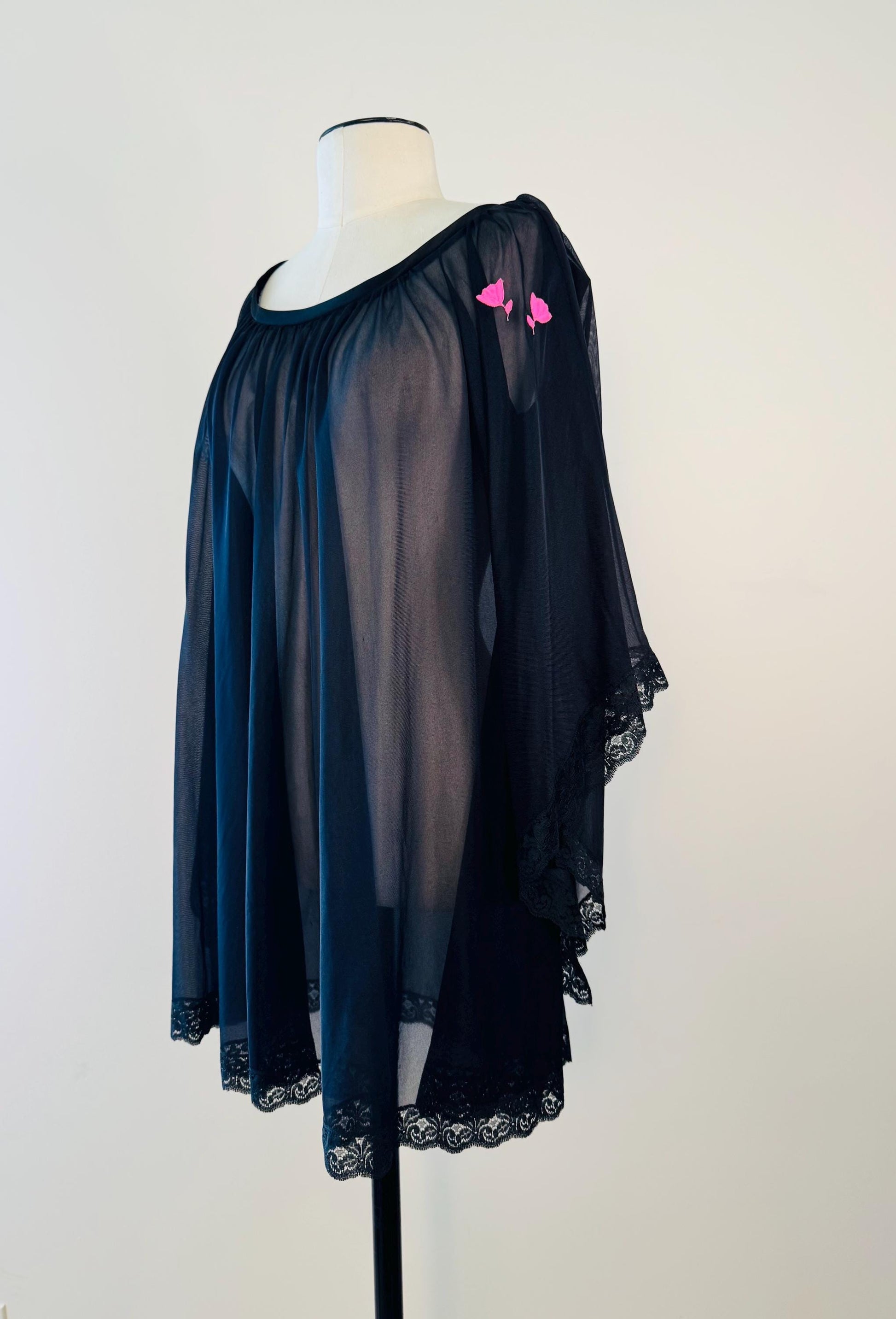 60s Mod Short Negliglee Angel Wing Sleeves