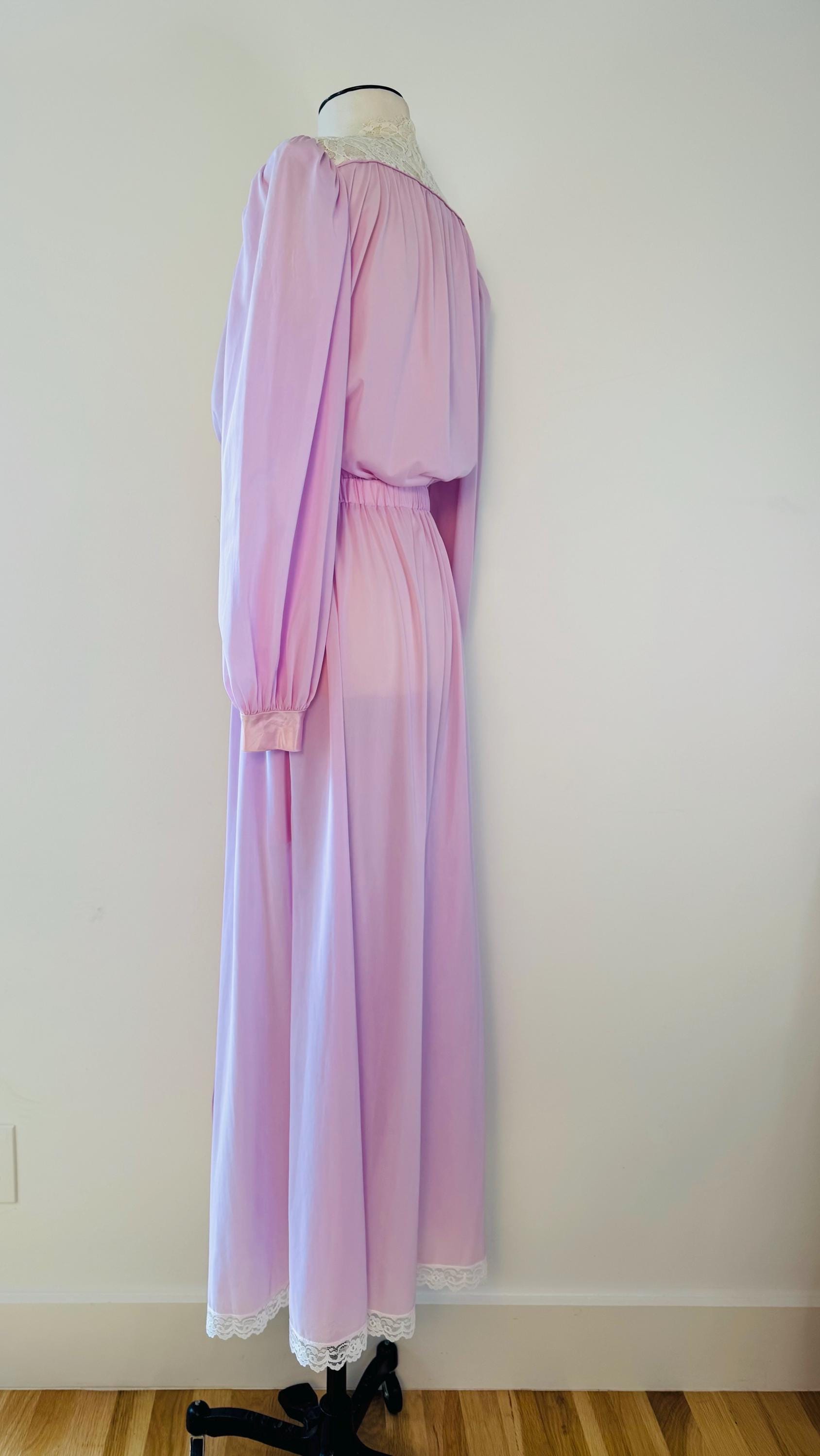 Vintage 40s Throw Back Lucie Ann Lilac Nylon and Lace House Coat