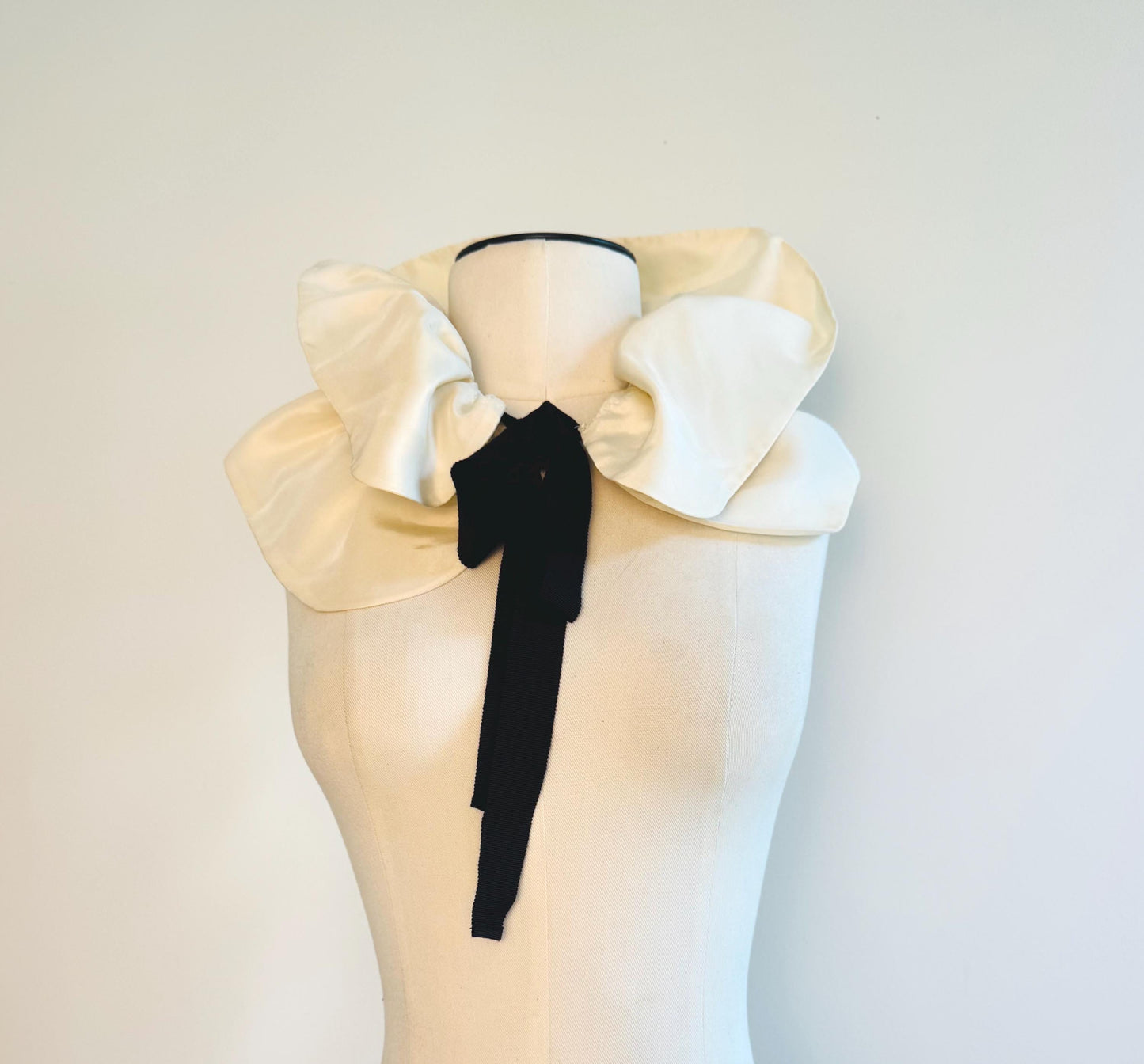Silk Ruffled Collar