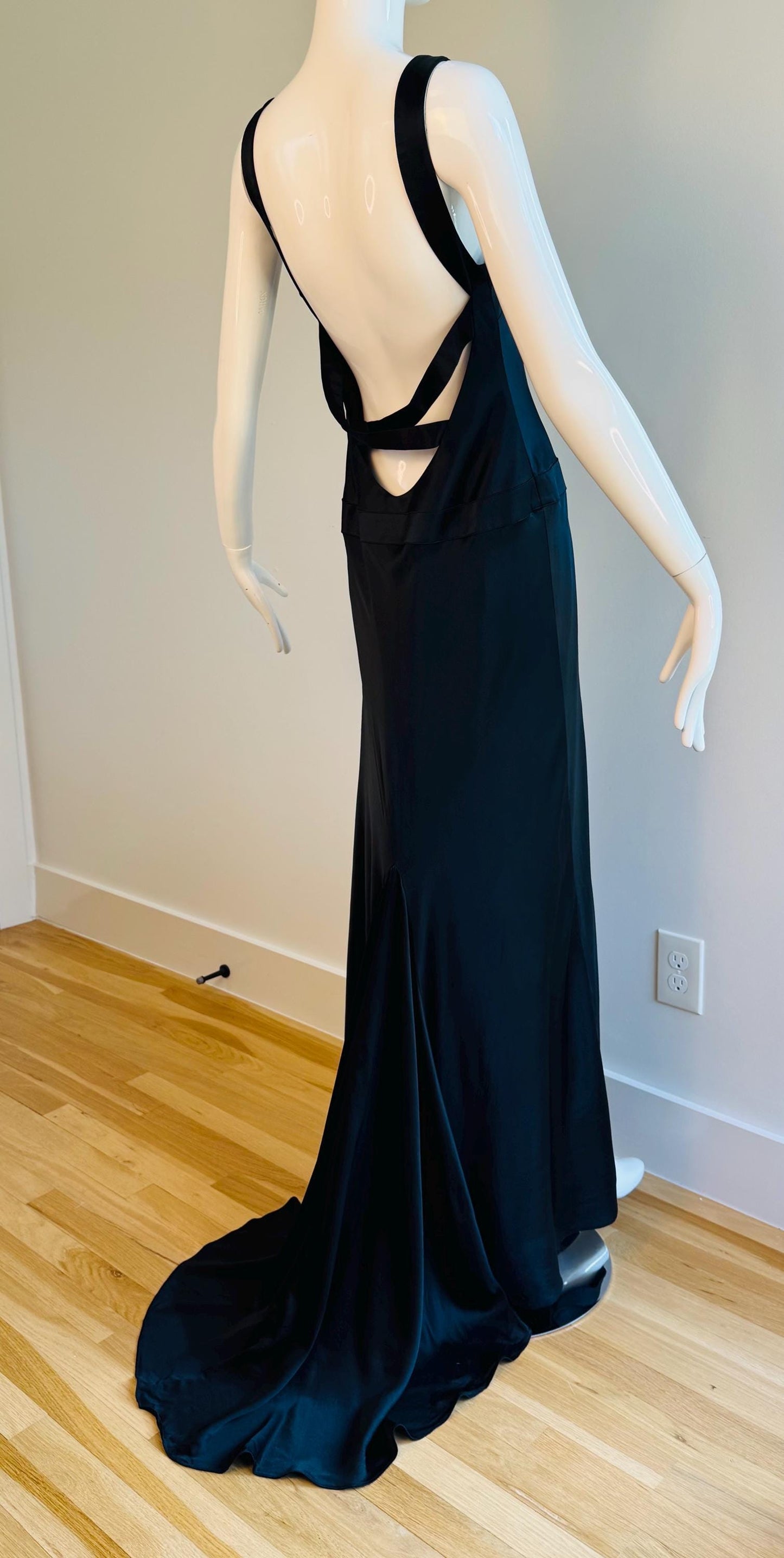 90s Y2K Papell Boutique Silk Gown With a Train