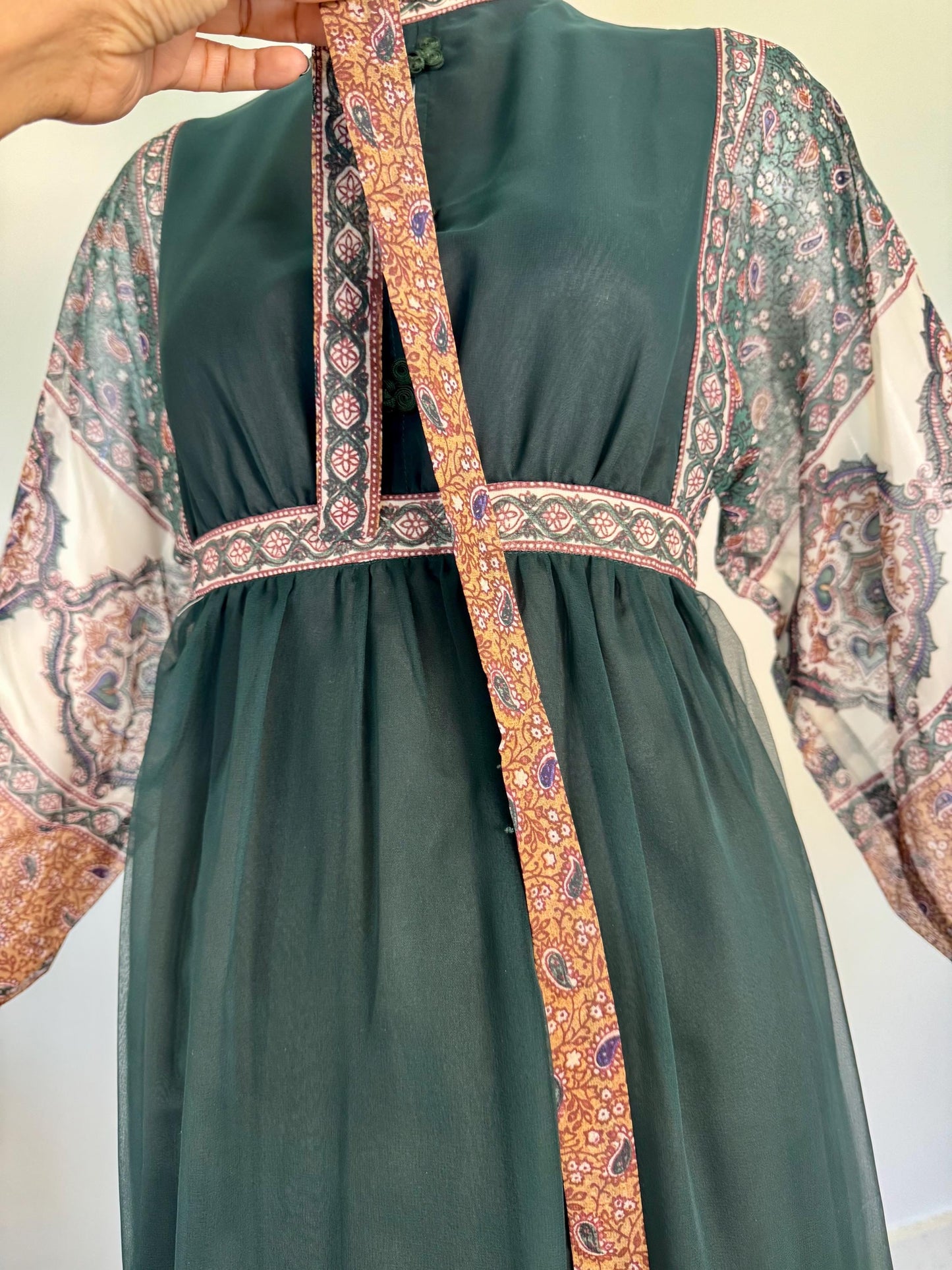 70s AJ Bari Paisley Print Chiffon Maxi Dress Petite