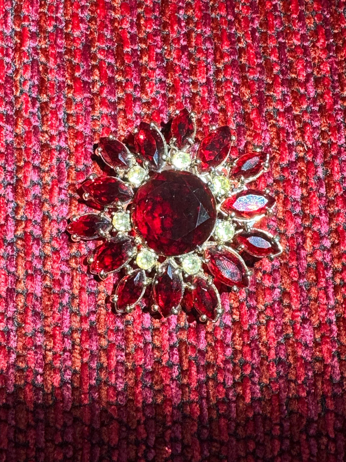 Vintage MONET Red faceted Glass Regal Brooch