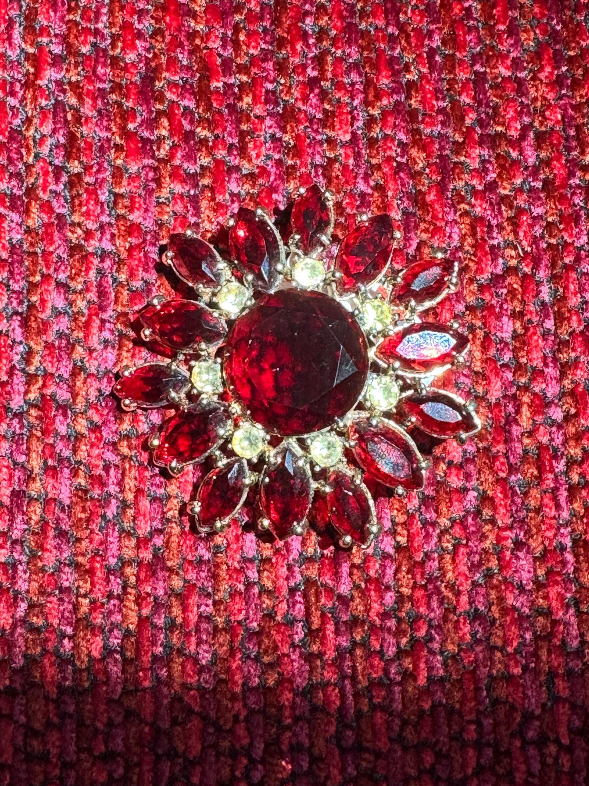 Vintage MONET Red faceted Glass Regal Brooch