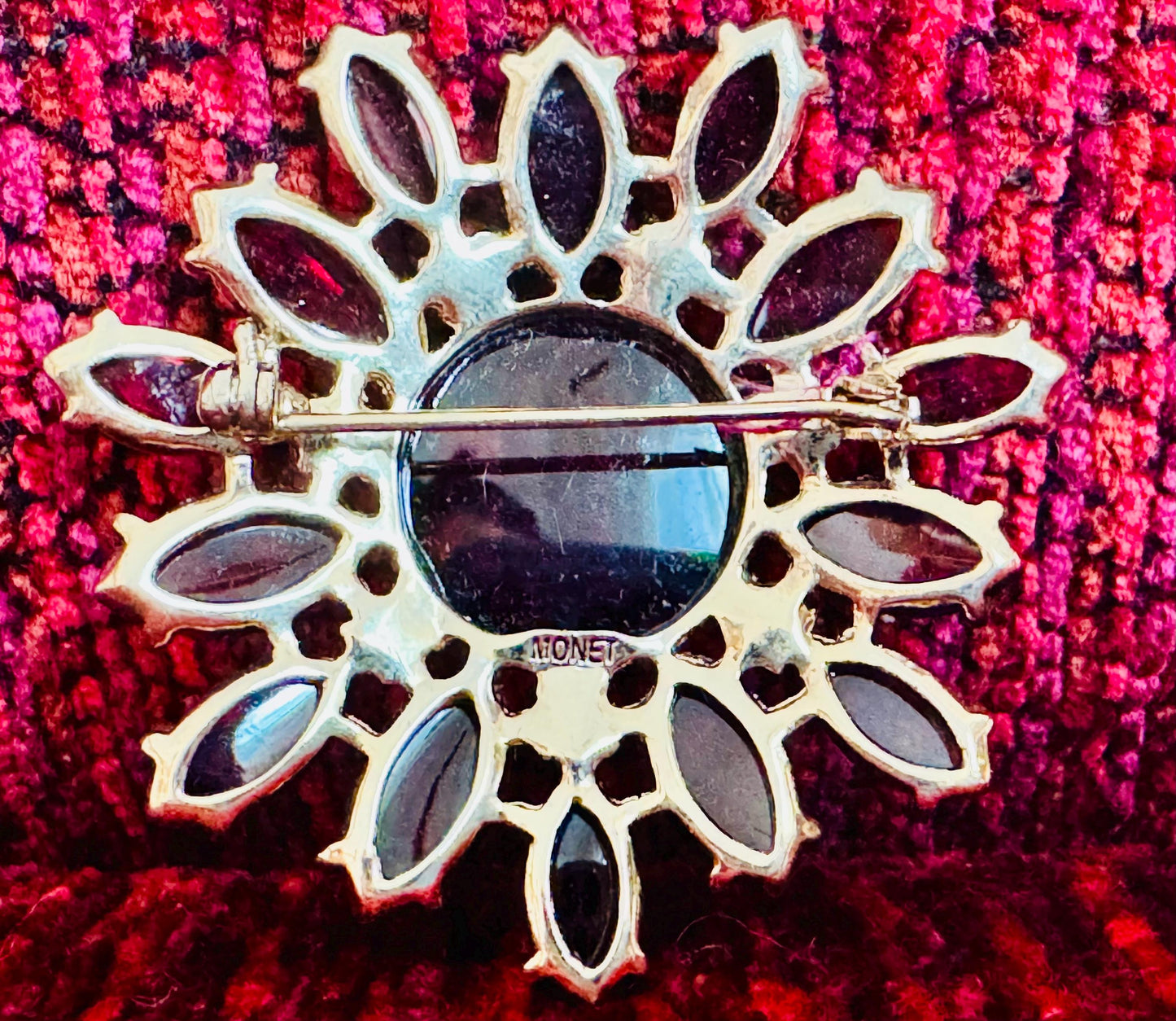 Vintage MONET Red faceted Glass Regal Brooch