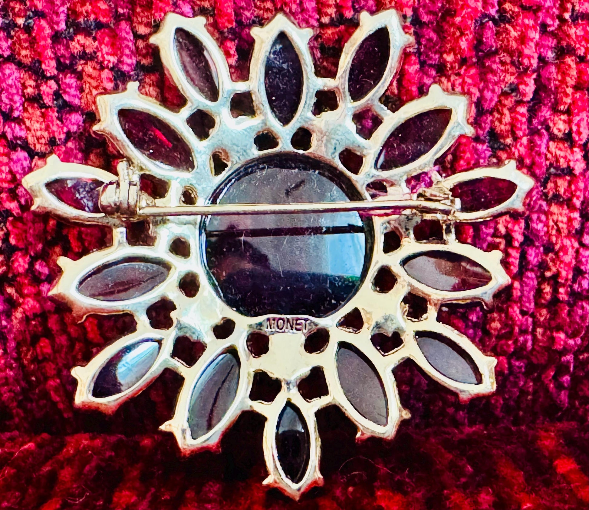 Vintage MONET Red faceted Glass Regal Brooch
